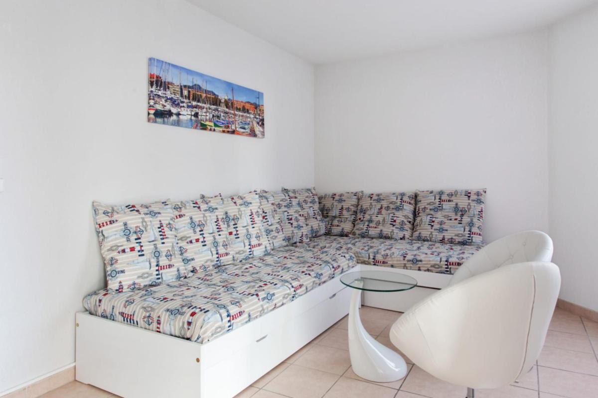 Modern studio with terrace in Nice center 3 min to the beach - Welkeys photo 2