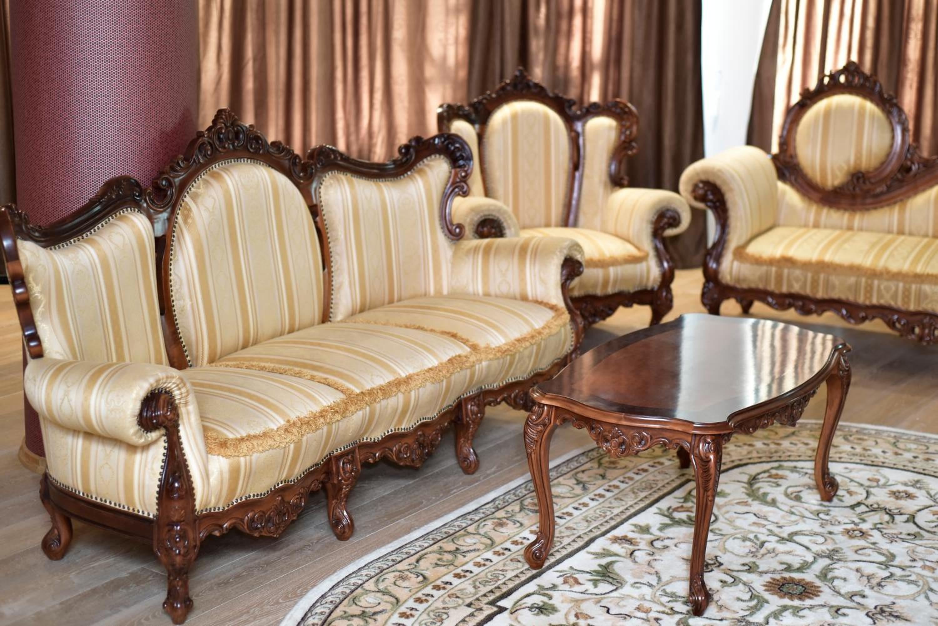 Classic Residence