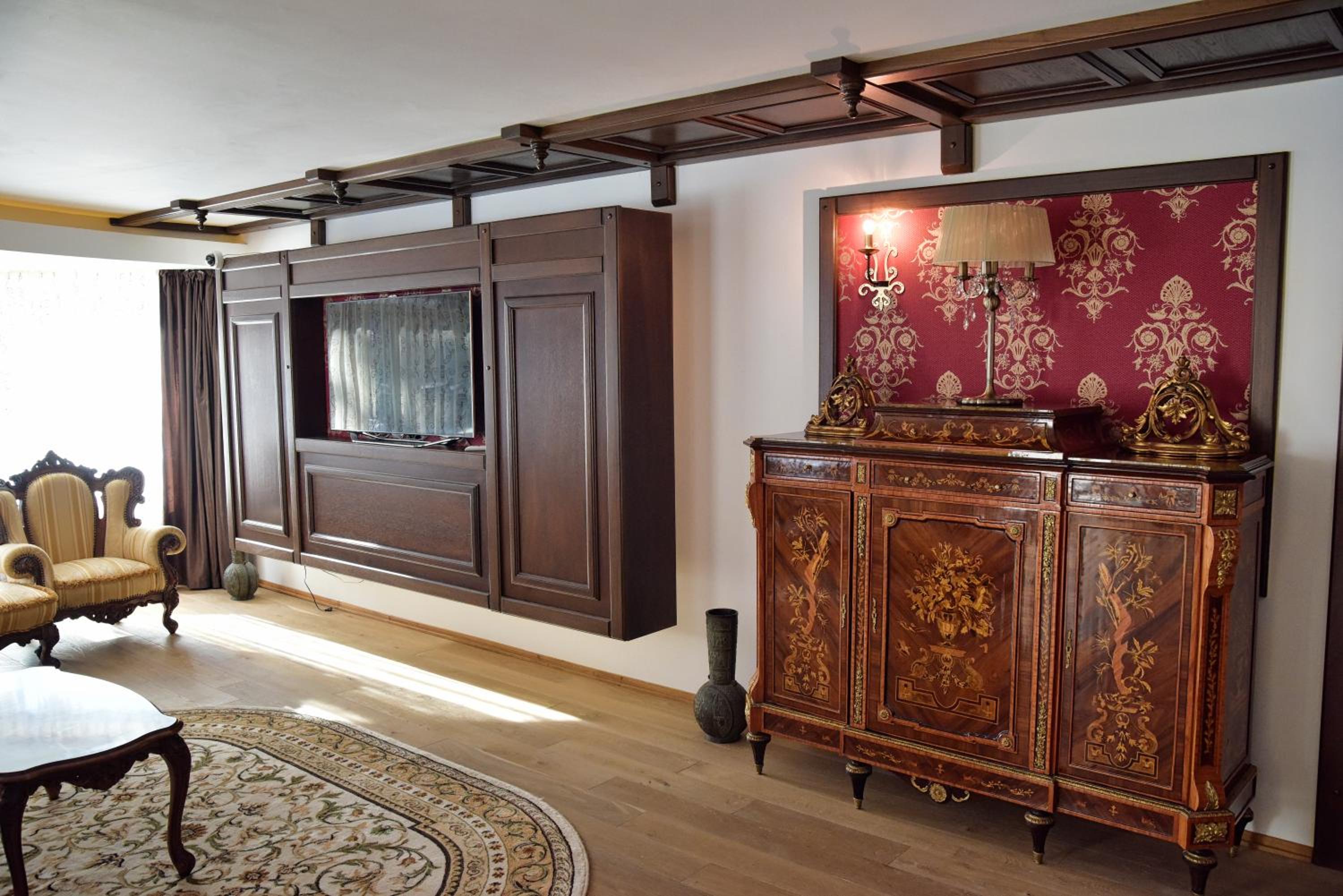 Classic Residence