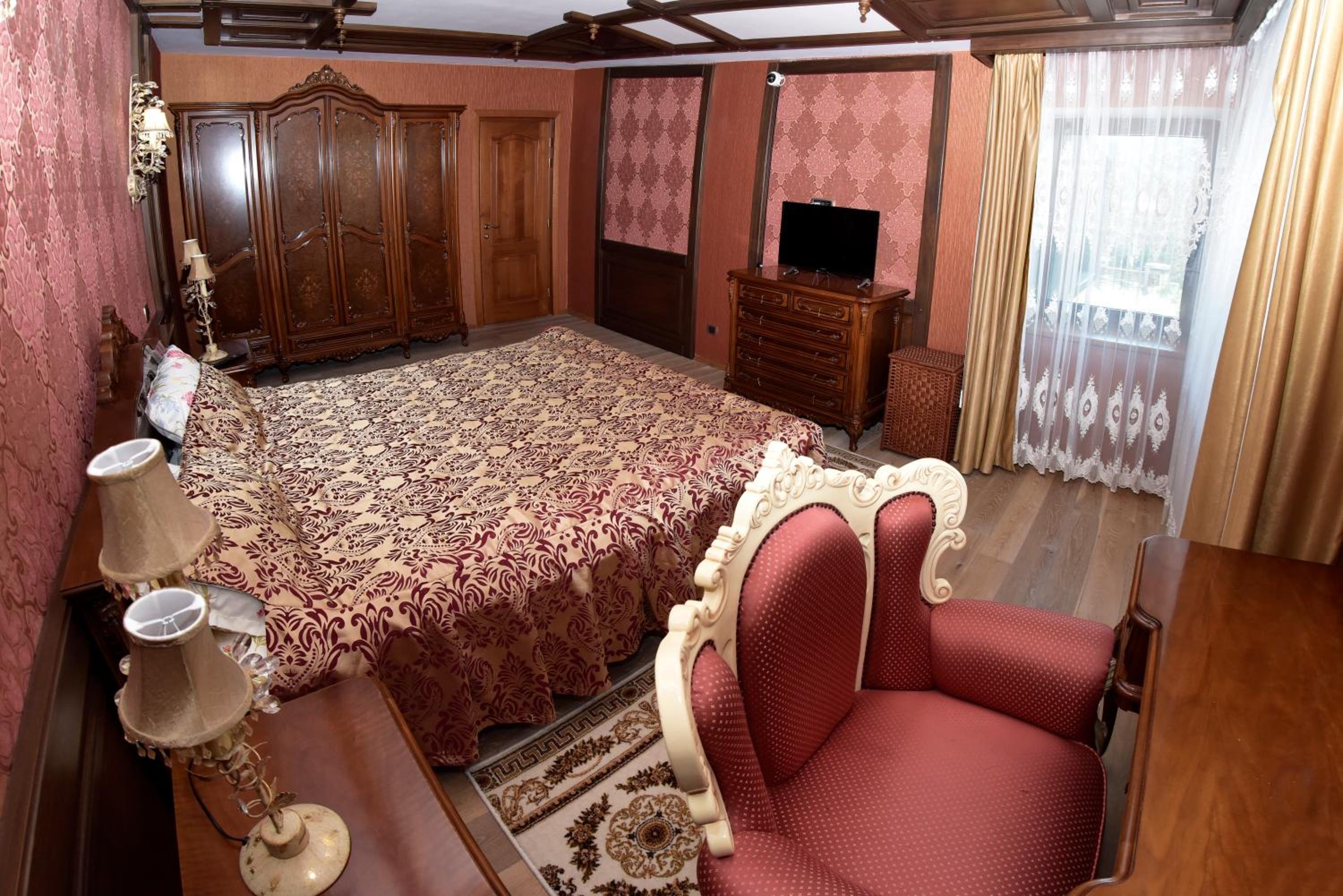Classic Residence