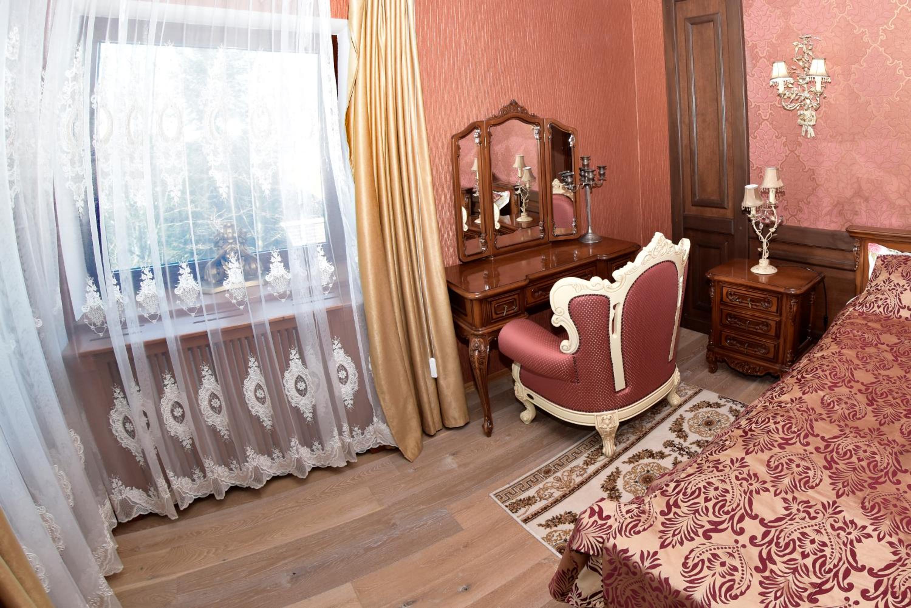 Classic Residence