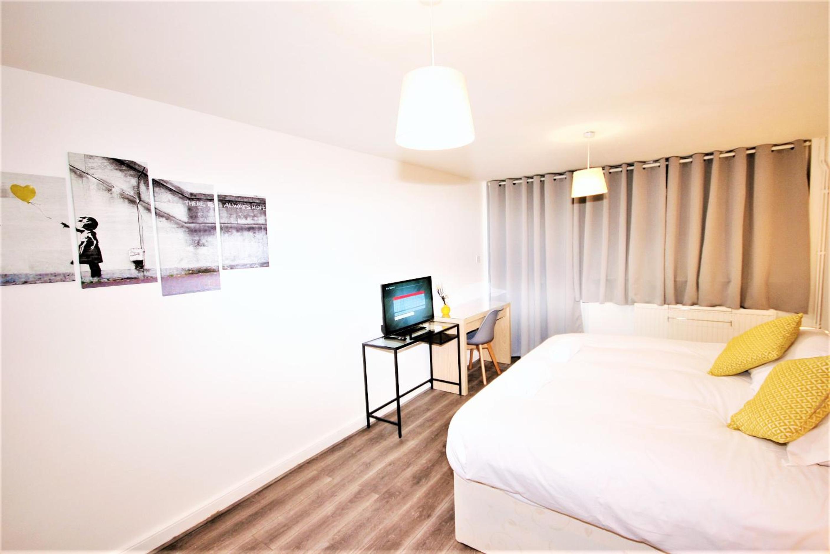 hotel room