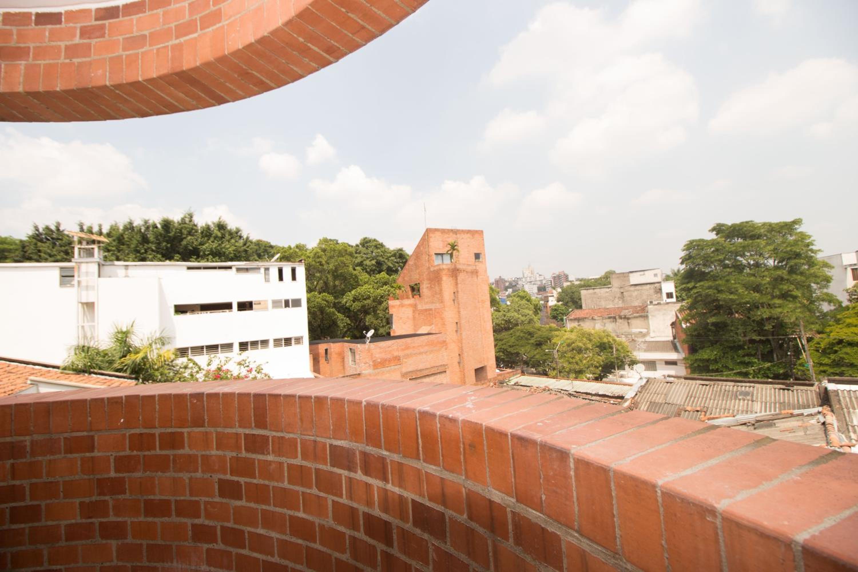 San Fernando Suite 202 - Livin Colombia view 3