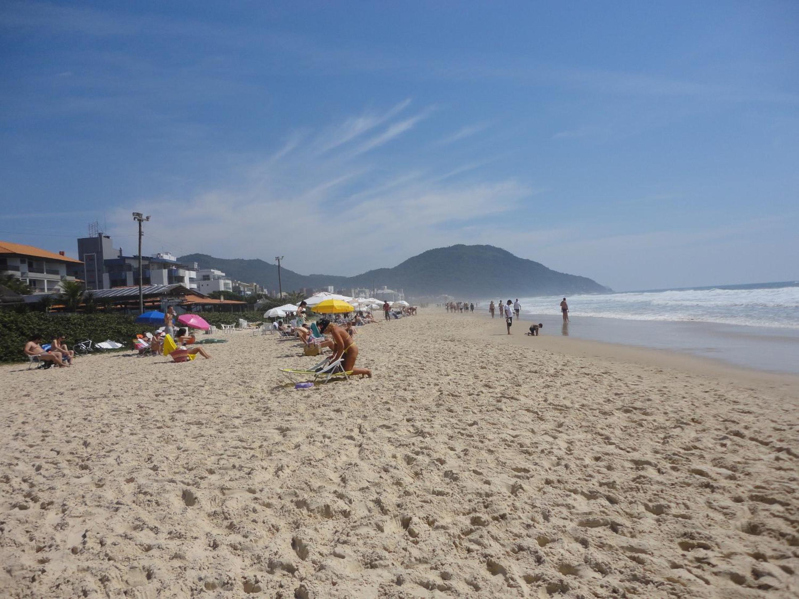Casa na praia dos Ingleses para até 12 pessoas