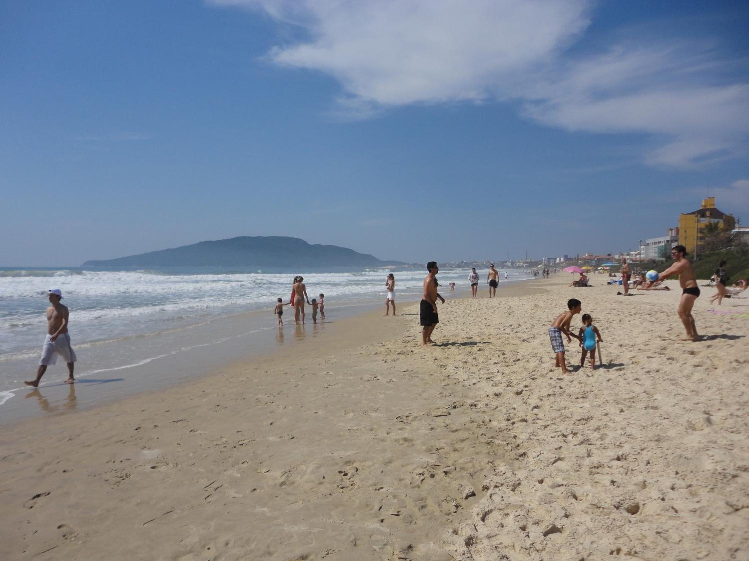 Casa na praia dos Ingleses para até 12 pessoas