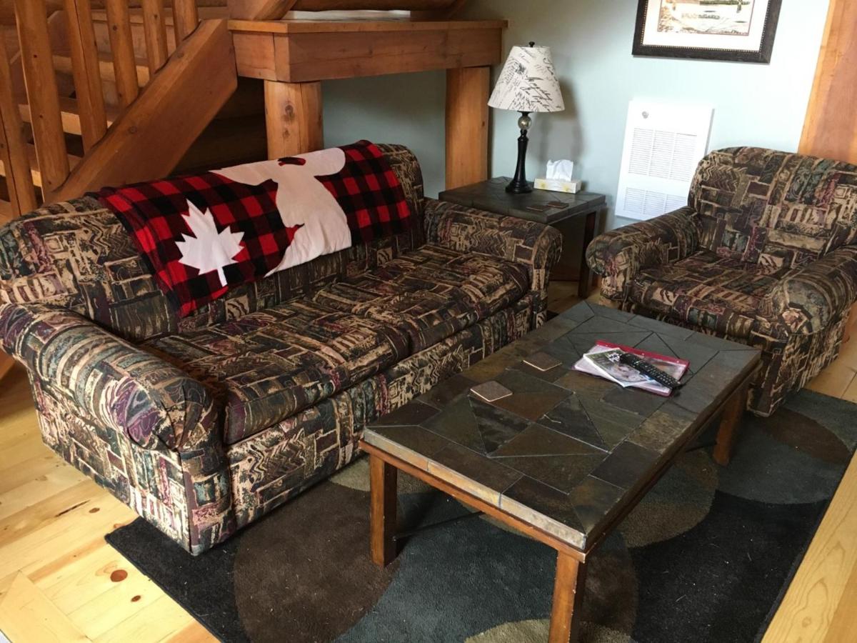 Yoho Chalets view 4