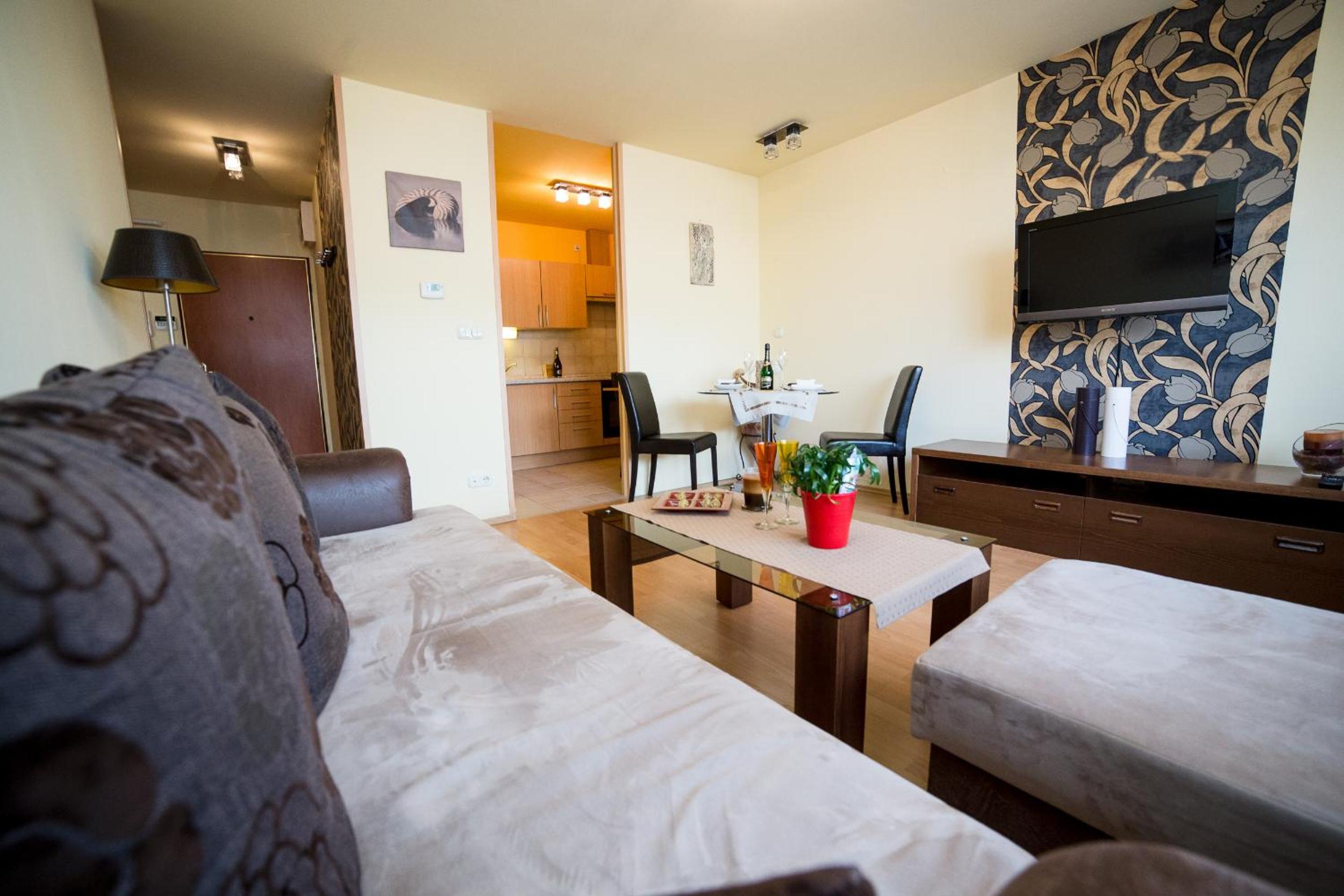 Arpad Bridge Apartments