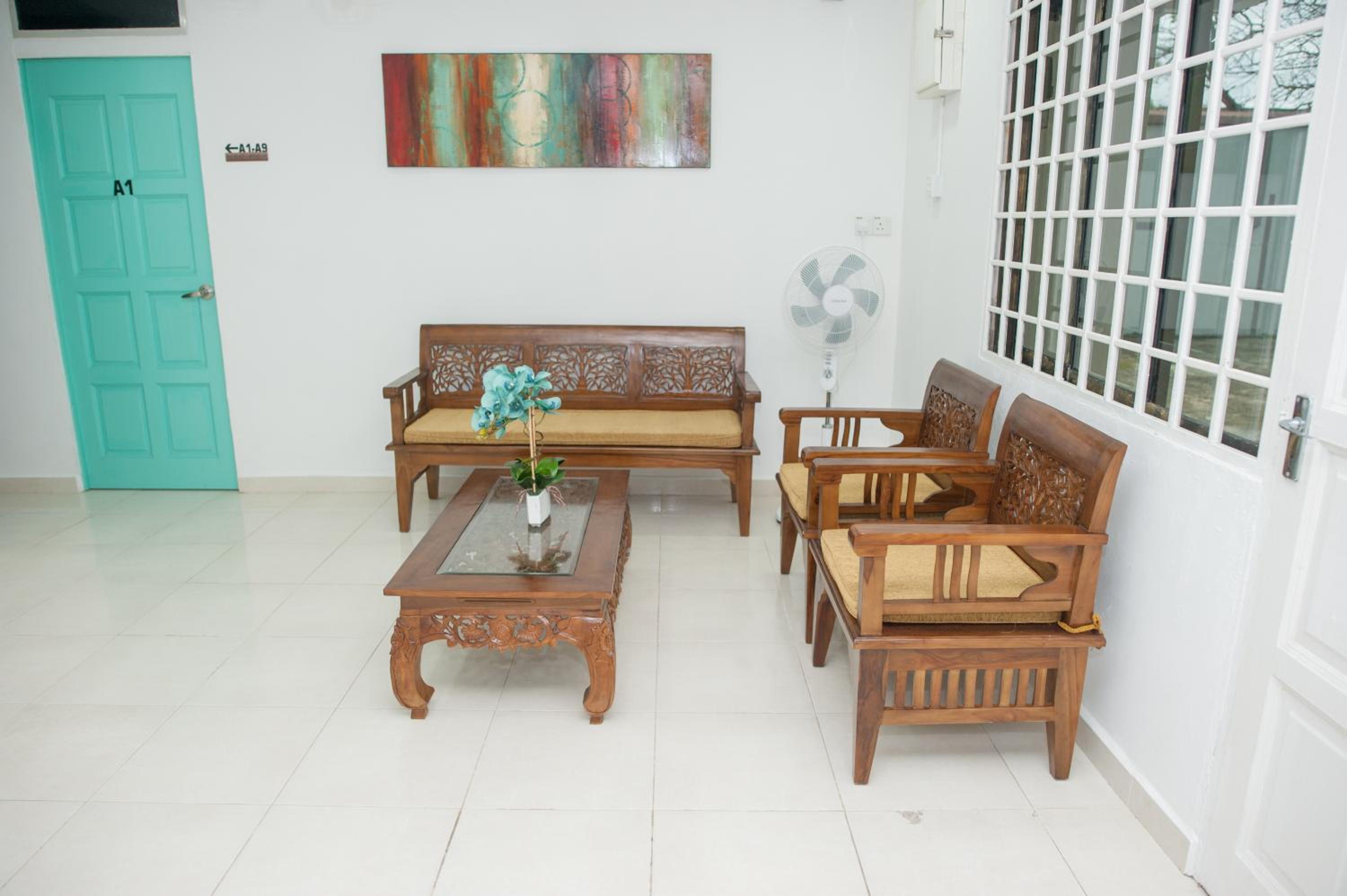 IBAI BEACH GUESTHOUSE photo 7
