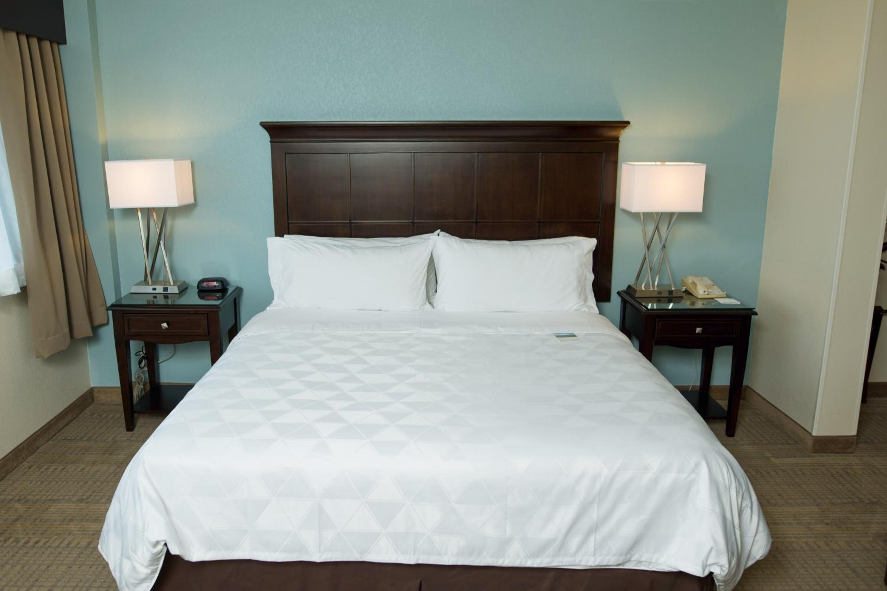 Birmingham Vacations - Holiday Inn Birmingham-Airport, an IHG Hotel - Property Image 10