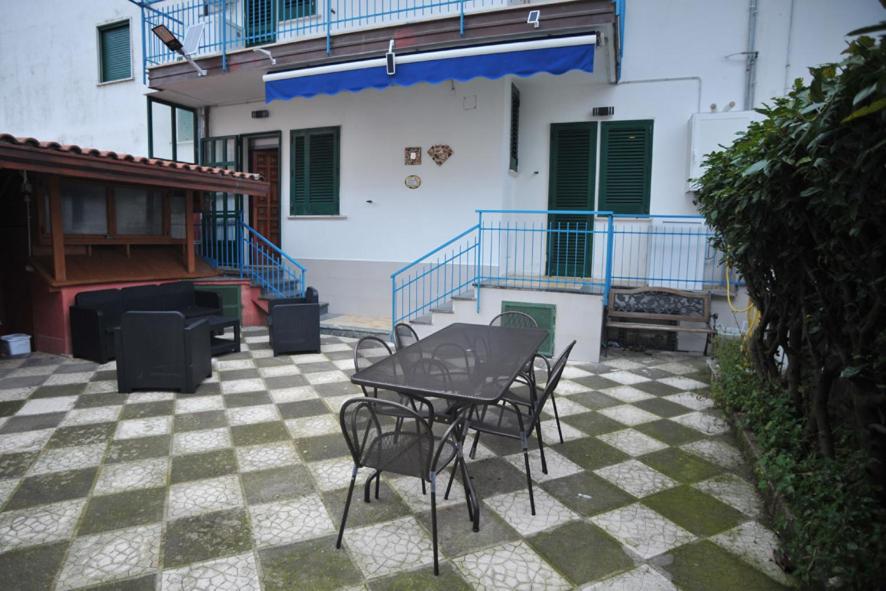 Coastal Cliff, Amalfi photo 2