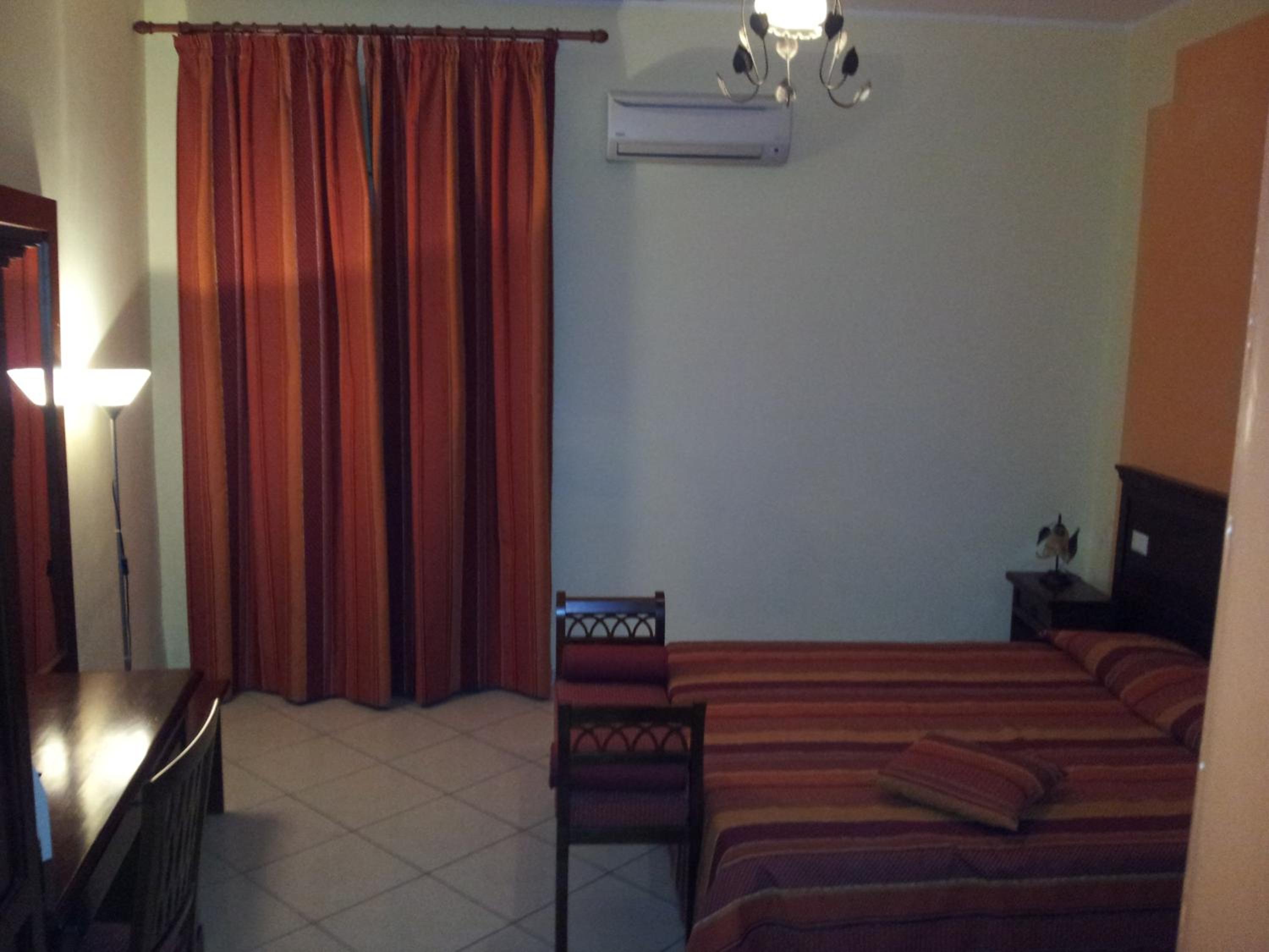 Photo 37