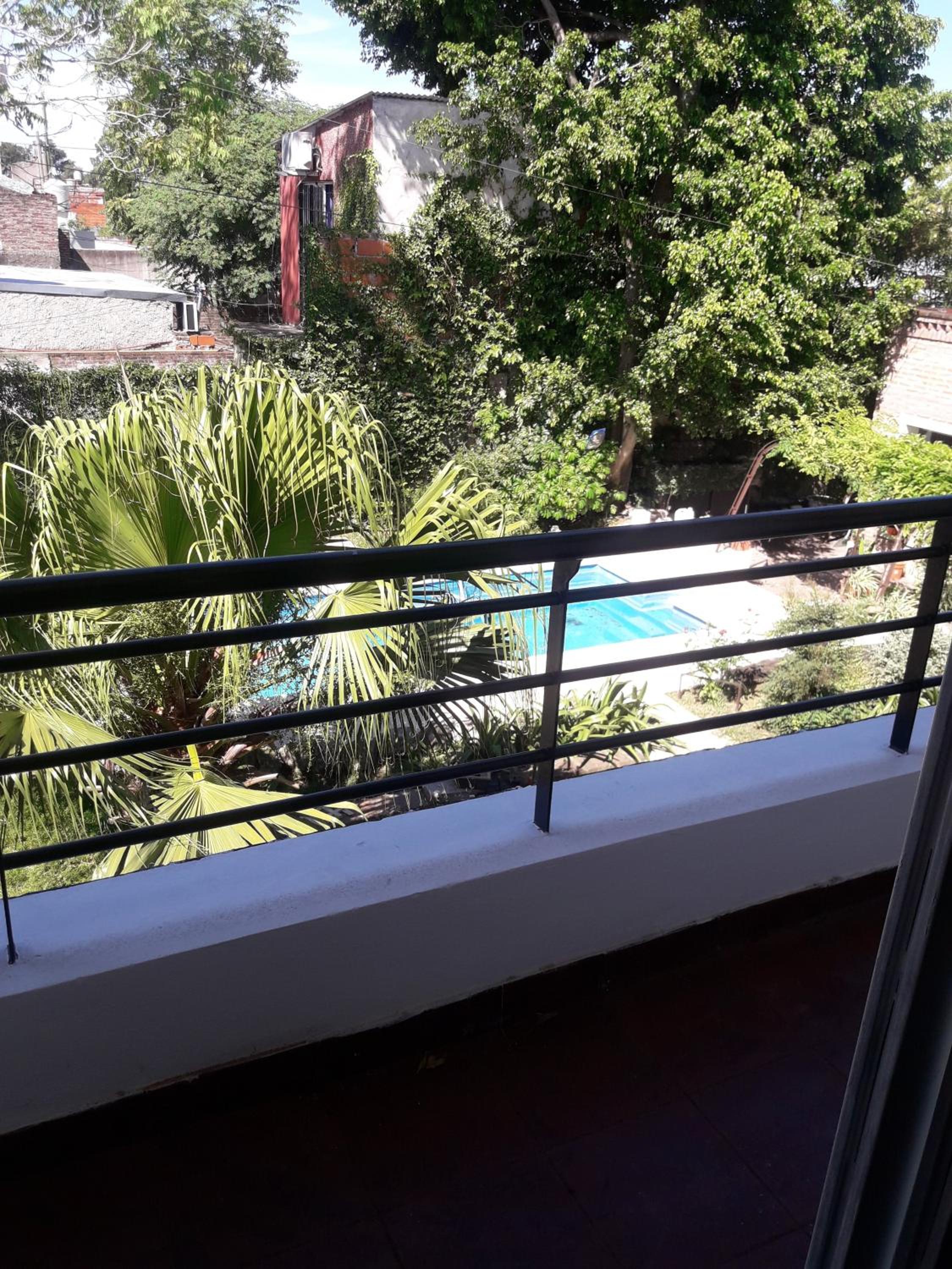 Posada Villa club, Apart 2 cerca de aeropuerto El Palomar