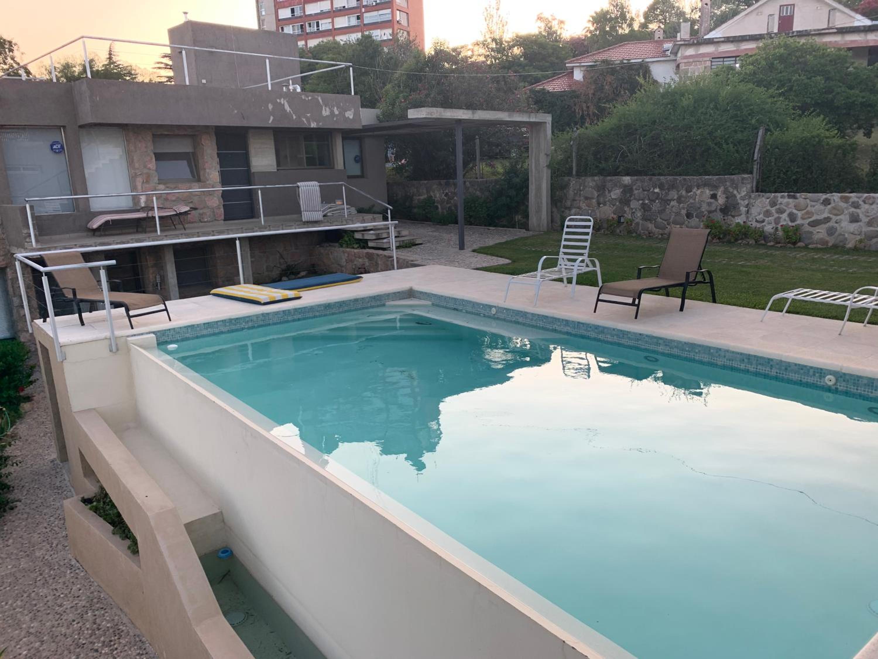 casa del alto categoria vista plena lago pileta