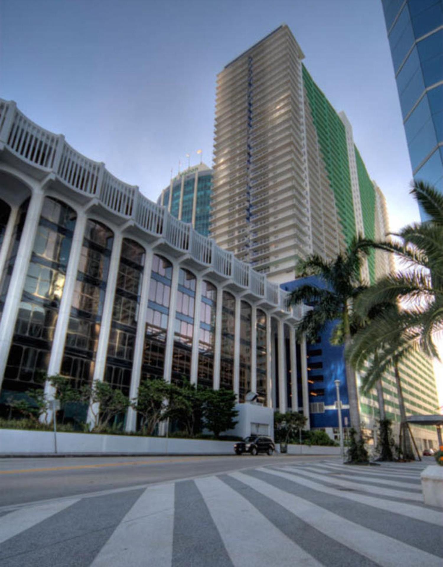 Star Stay Miami Orange Brickell
