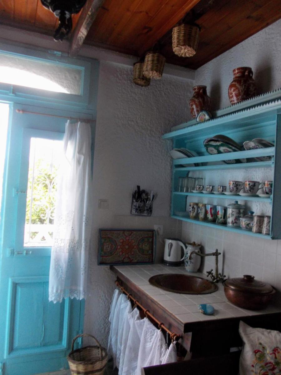Photo 10