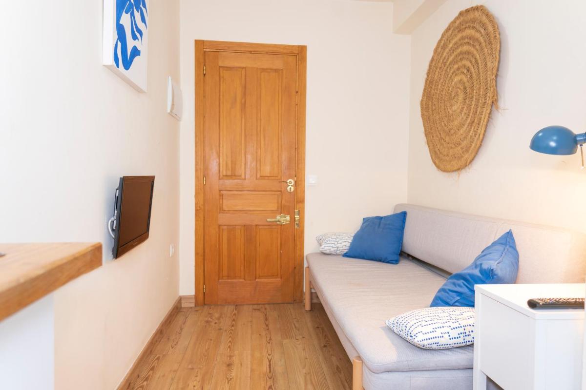 STUDIO IN CITY CENTER NEXT TO THE BEACh