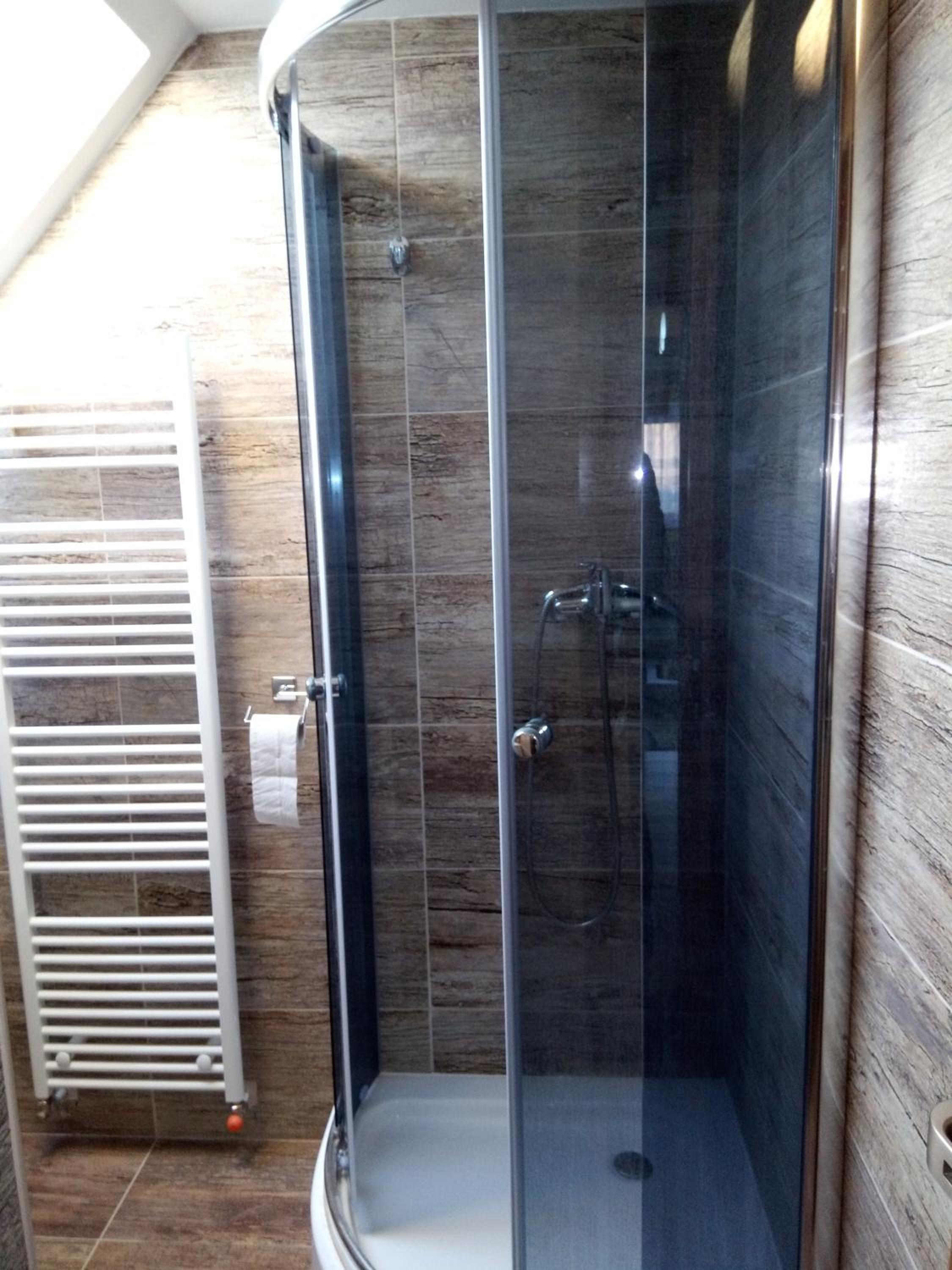 Drevenica MAK Oliver view 3
