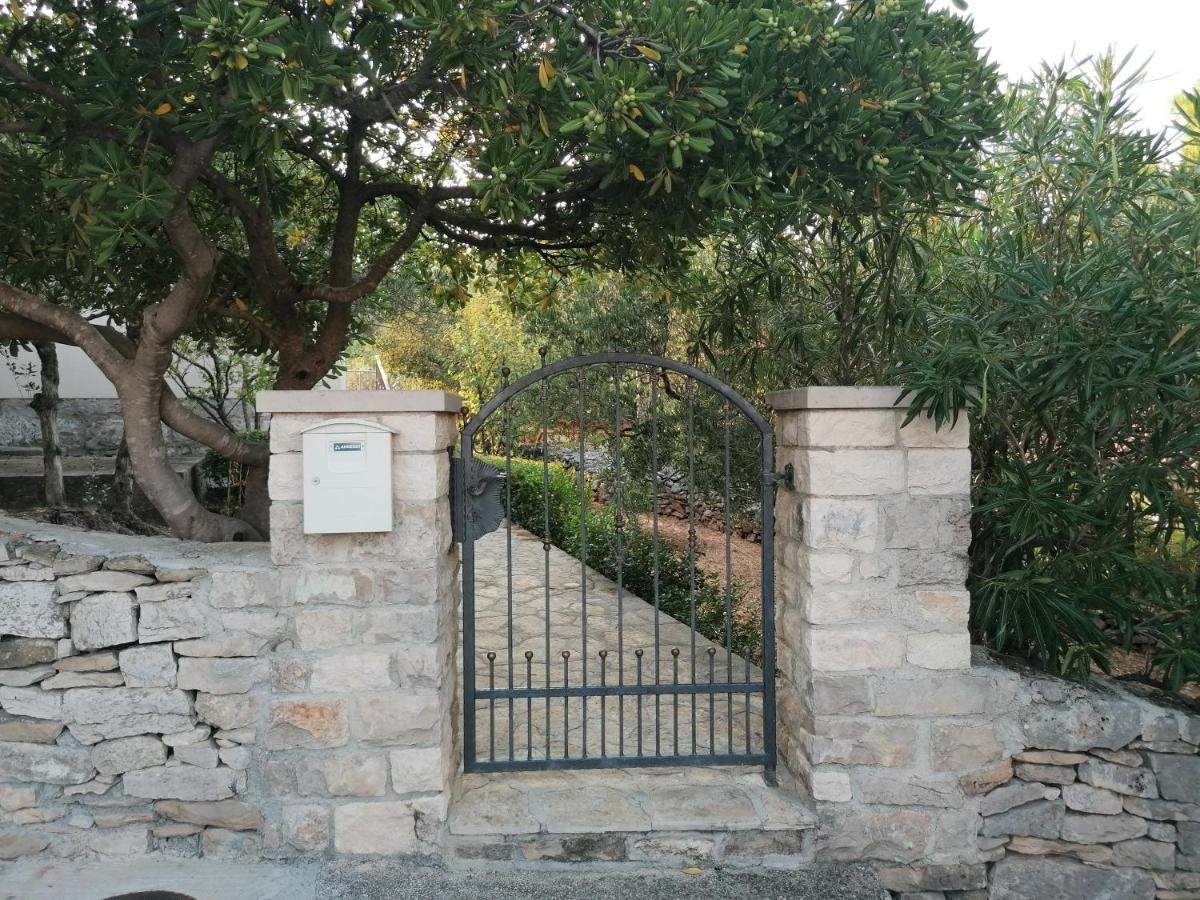 La Petite Maison view 4