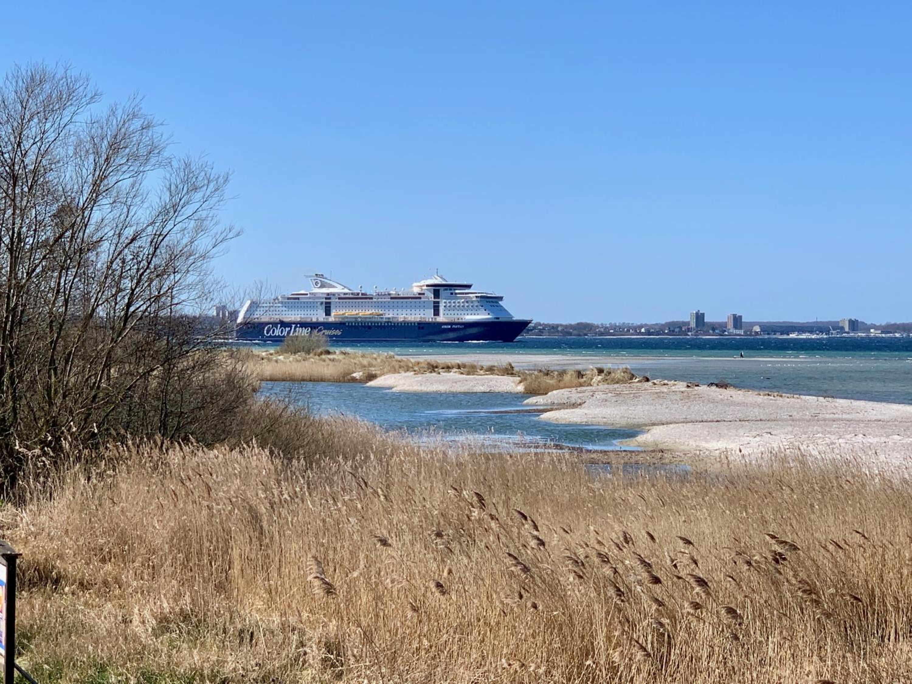Wellness & Komfortferienwohnung Strandliebe mit Sauna, Terrasse, Garten & Balkon, bei Laboe