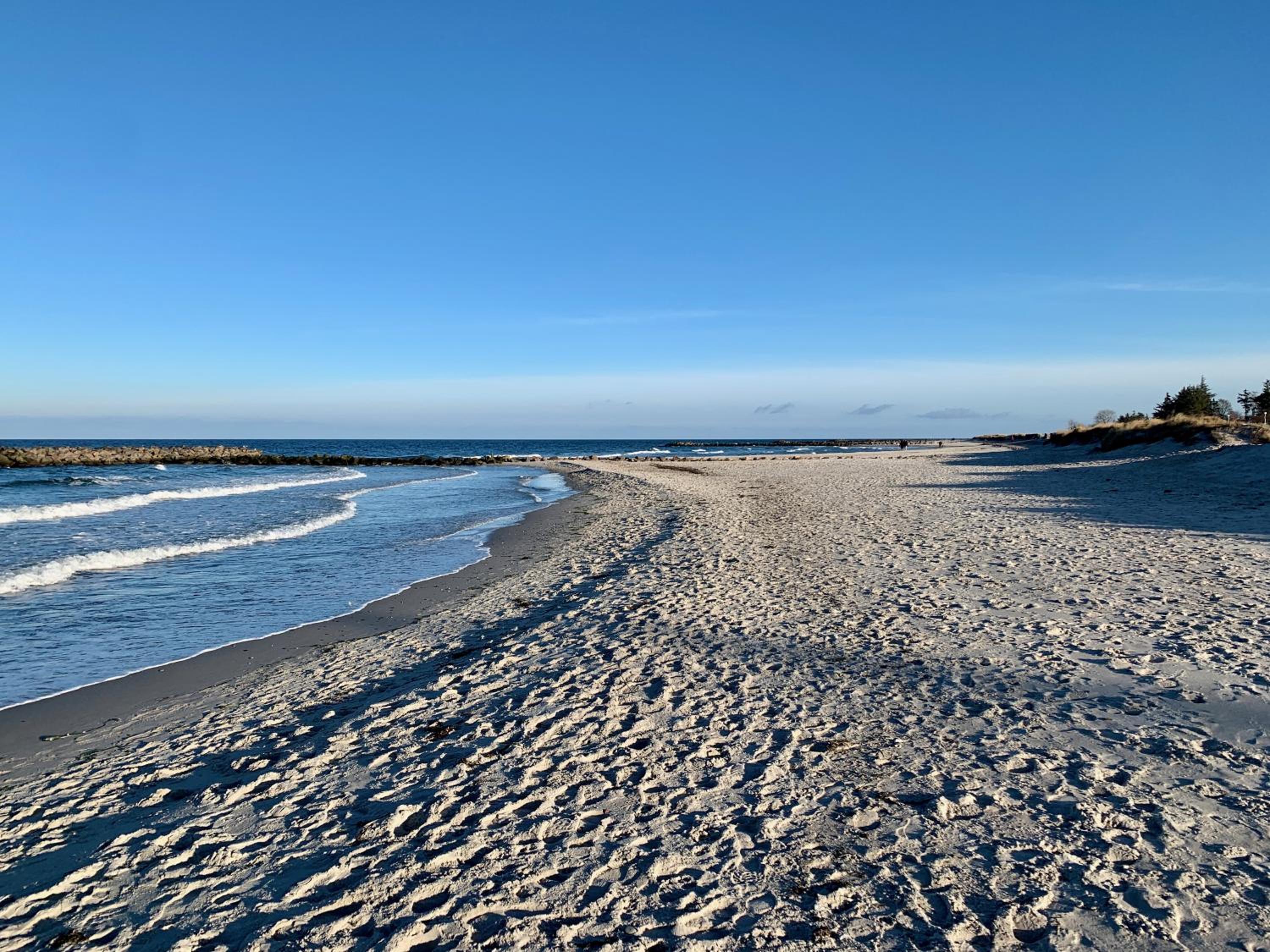 Wellness & Komfortferienwohnung Strandliebe mit Sauna, Terrasse, Garten & Balkon, bei Laboe