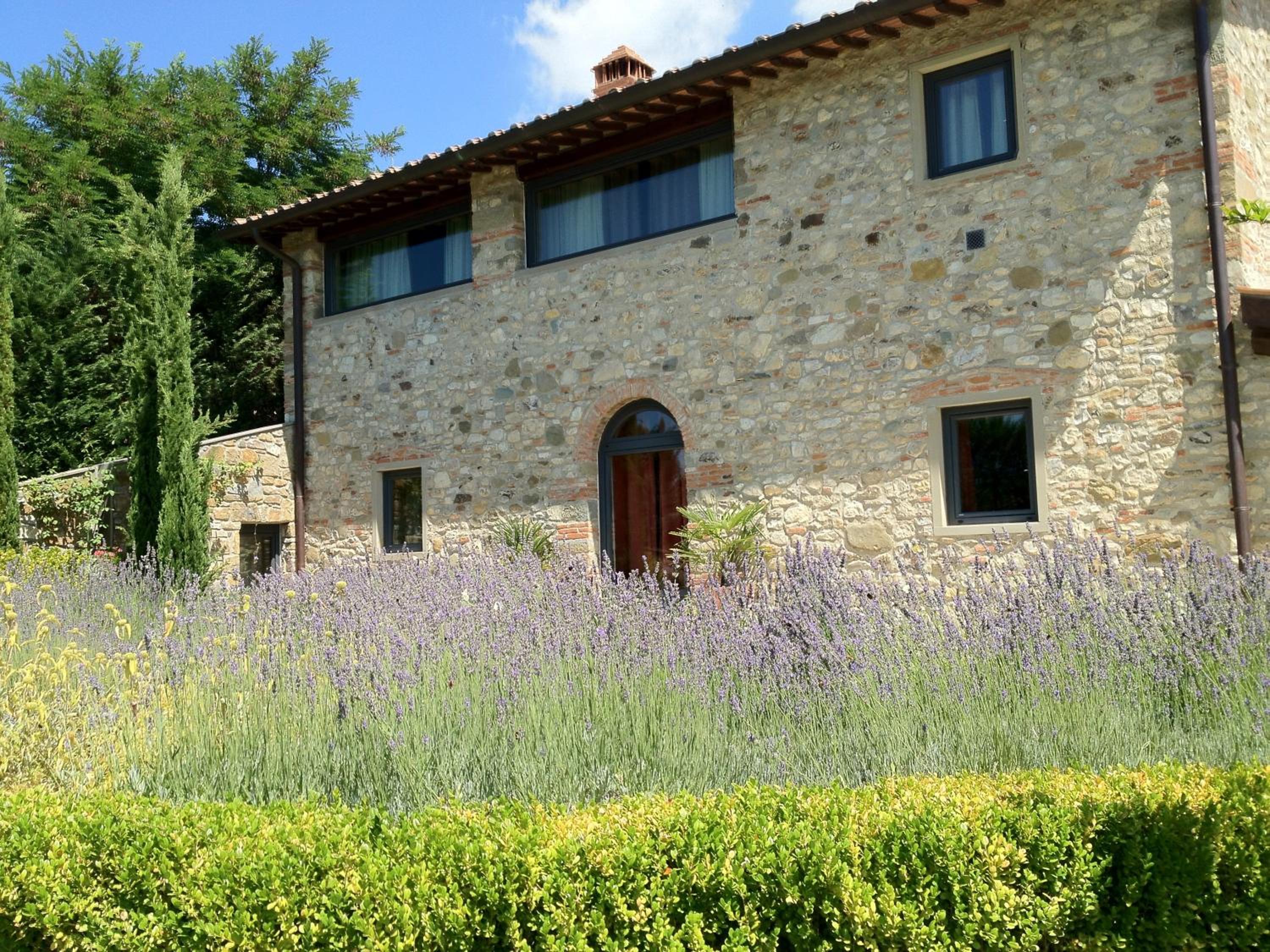 Mhateria Relais - Relax in Villa con Piscina in Toscana view 3