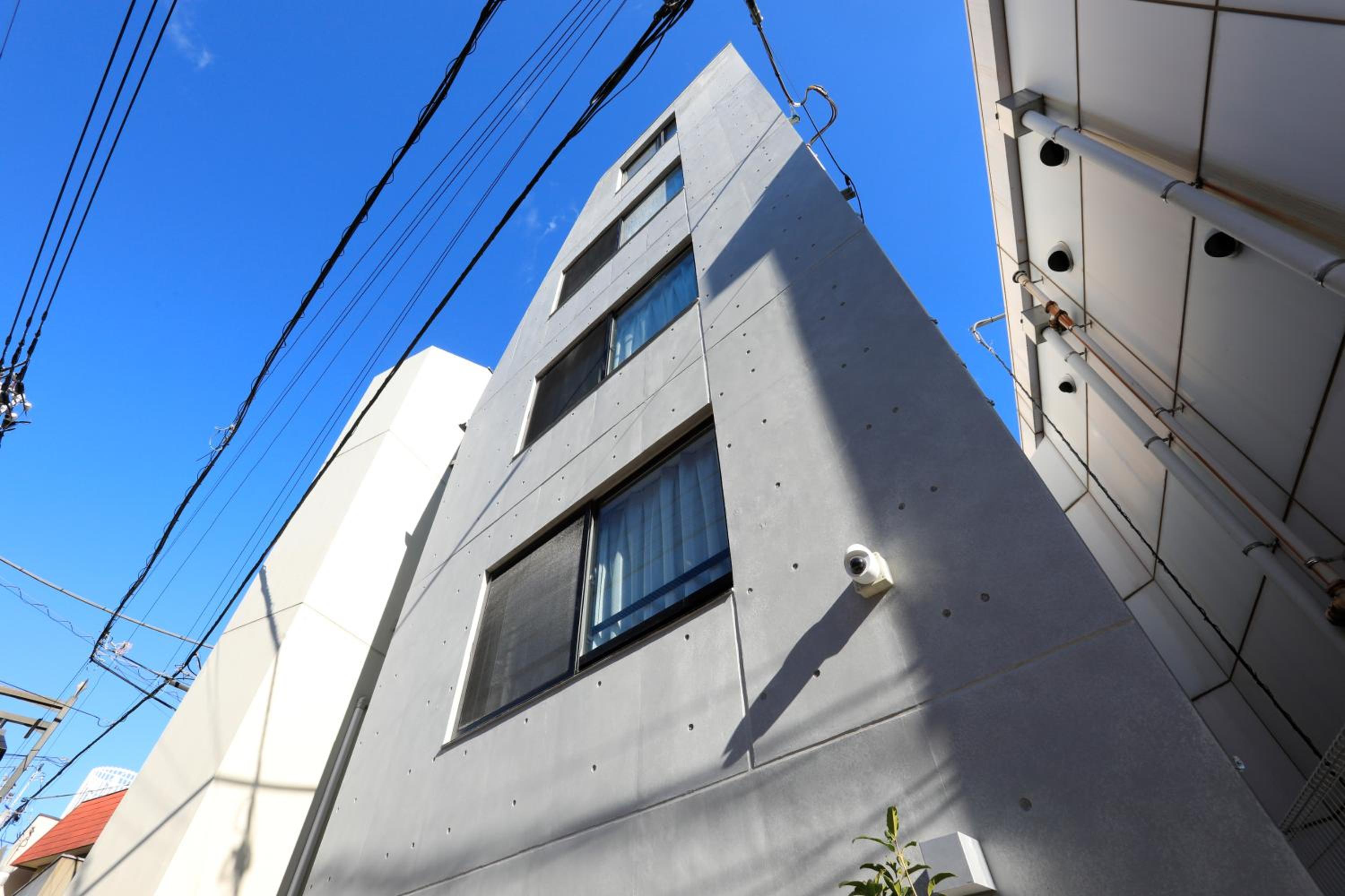 Laffitte Tokyo WEST