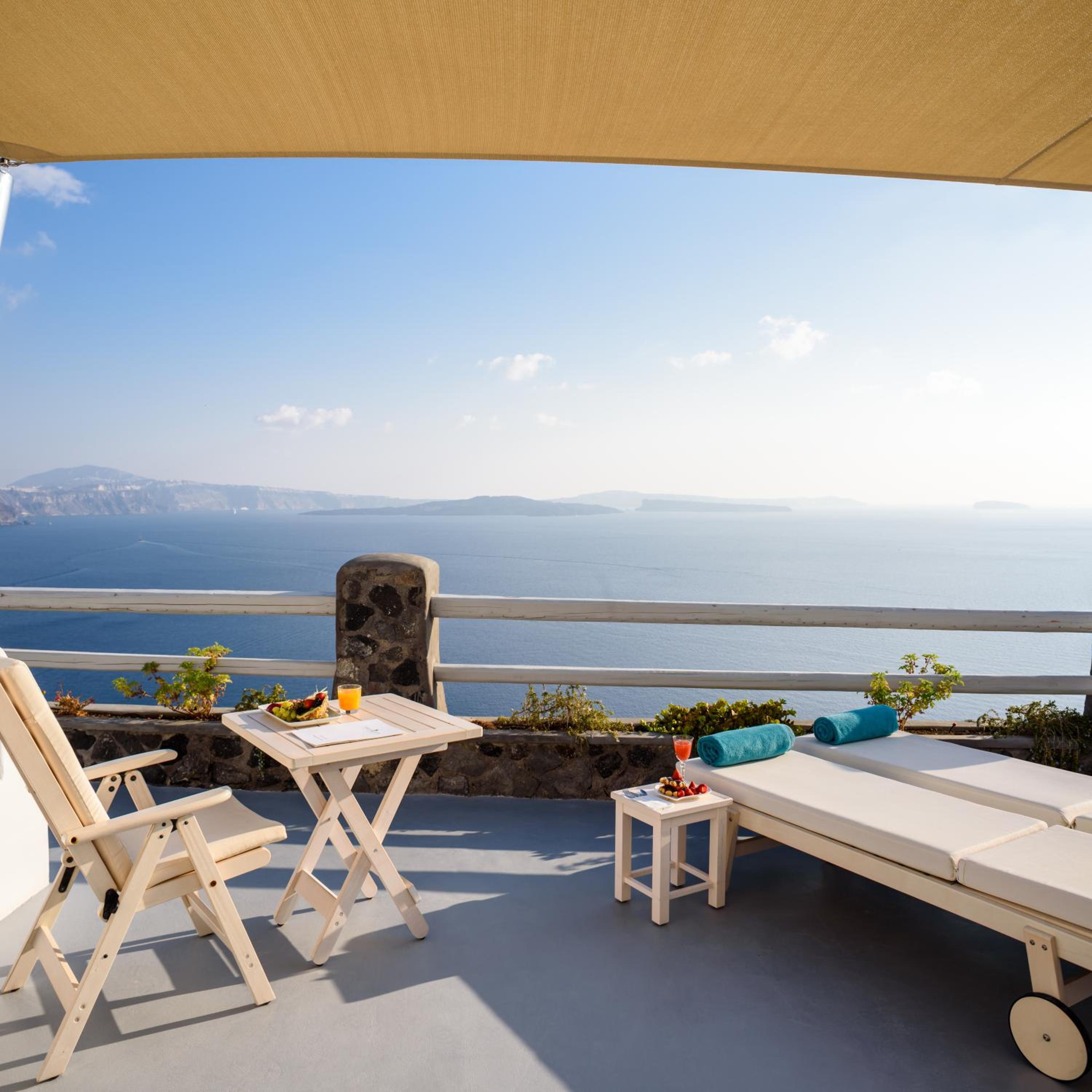 Oia Vacations - Thirea Suites - Property Image 10