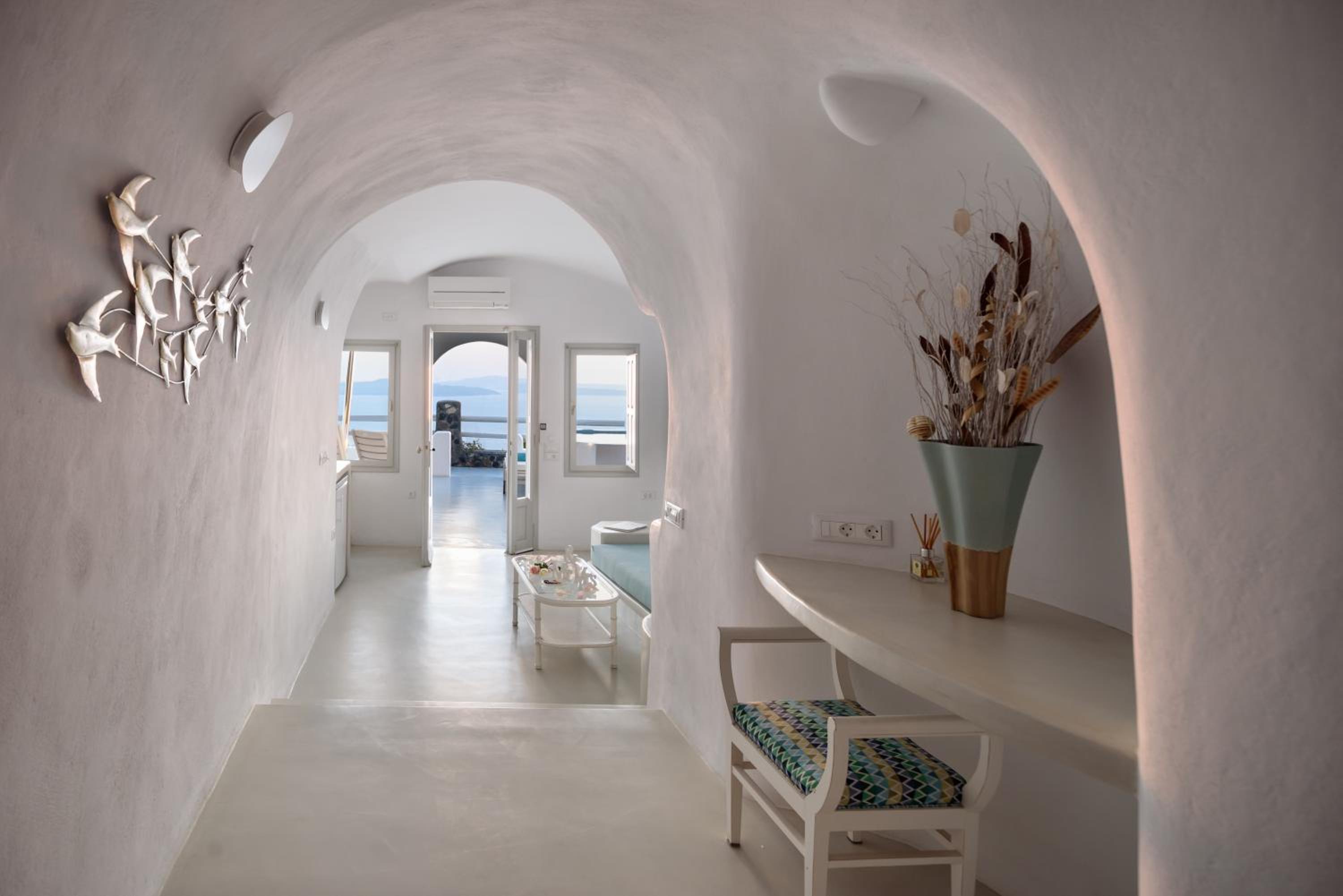 Oia Vacations - Thirea Suites - Property Image 1