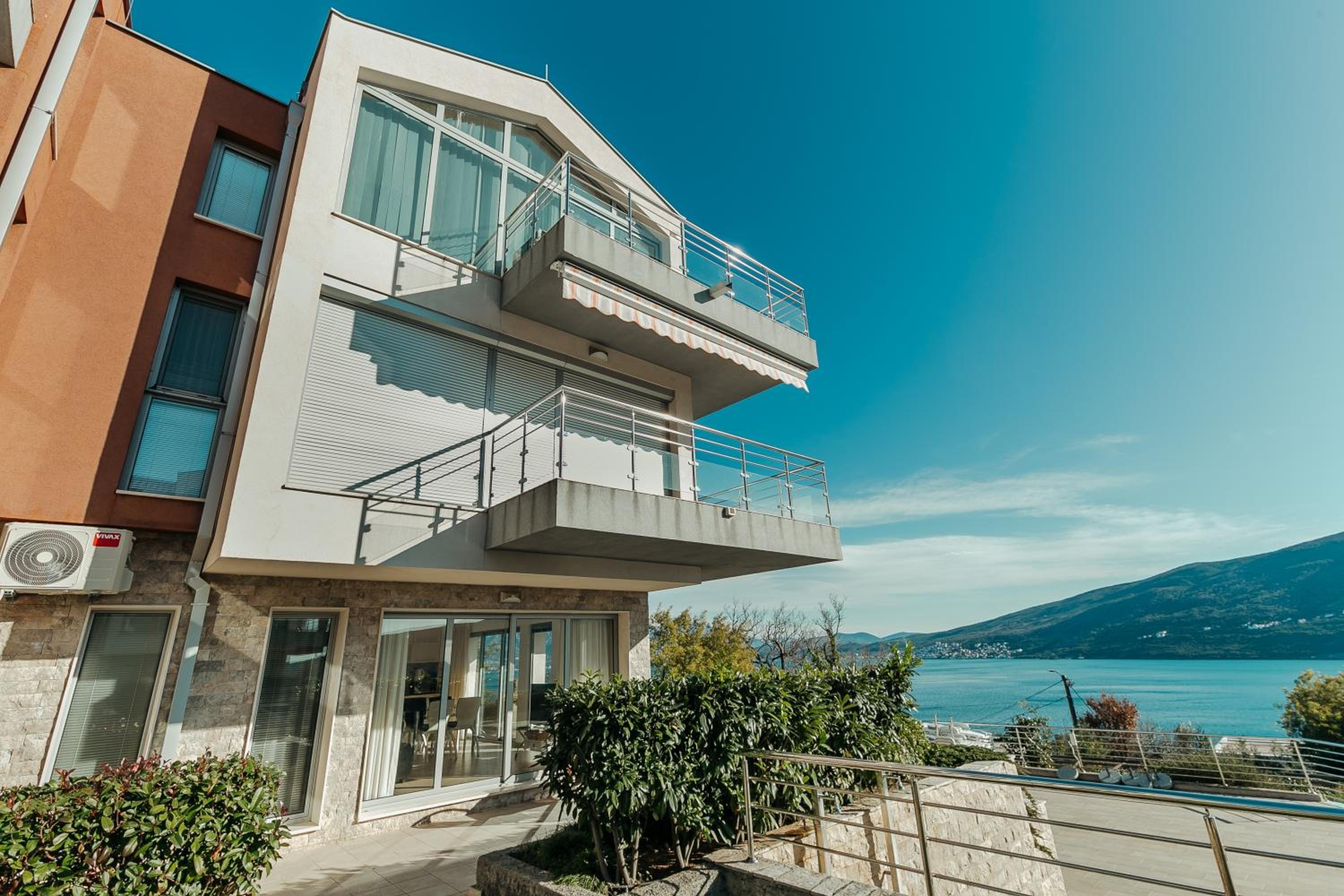 Acacia Hills B1 view 3