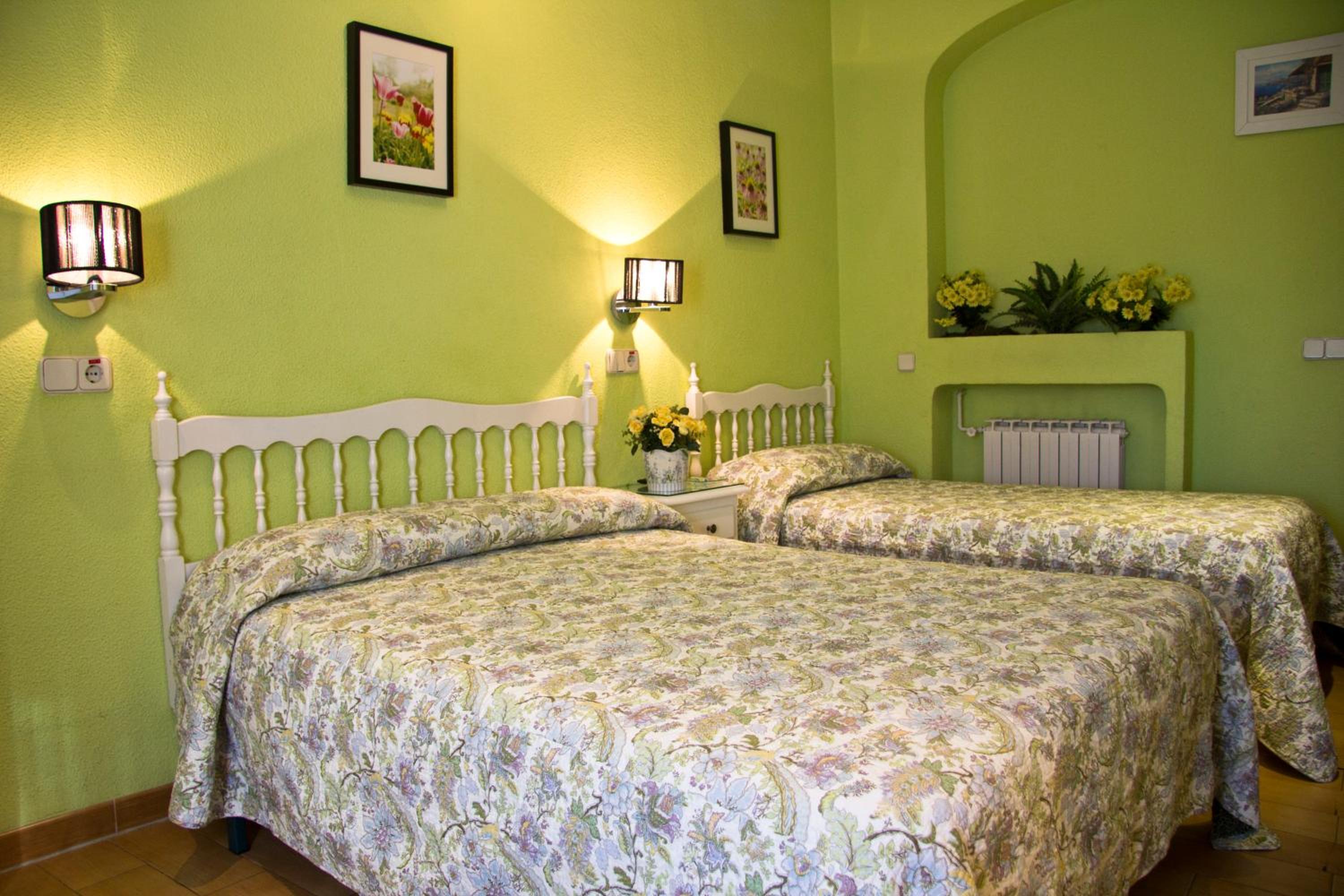 Hostal Los Alpes - Image 4
