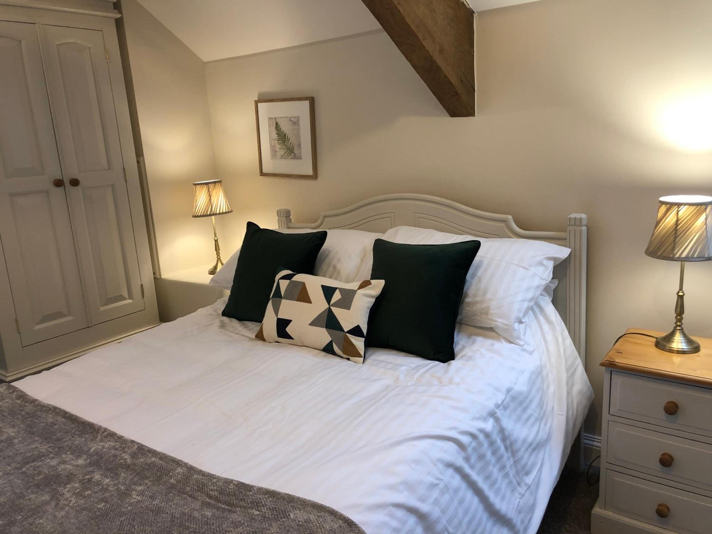 Little Coombe, Bookham Court view 3