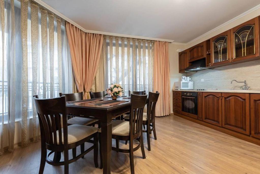 Vazov Residence , two bedroom top centre apartment view 5