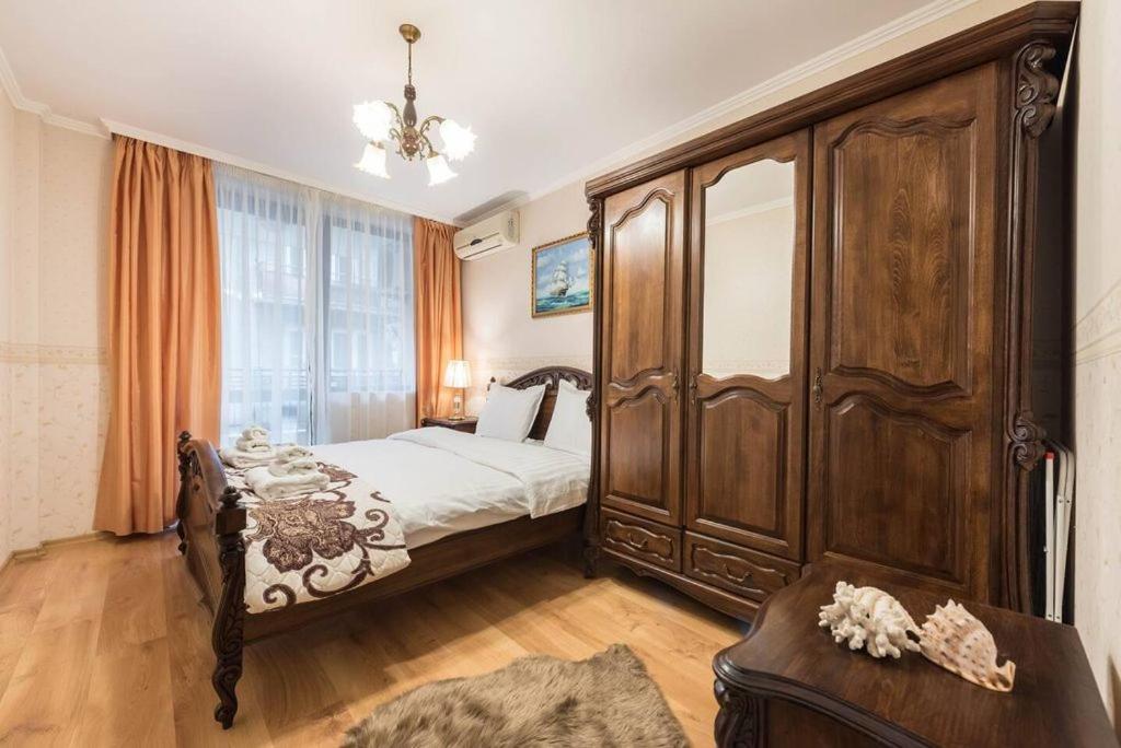 Vazov Residence , two bedroom top centre apartment view 3