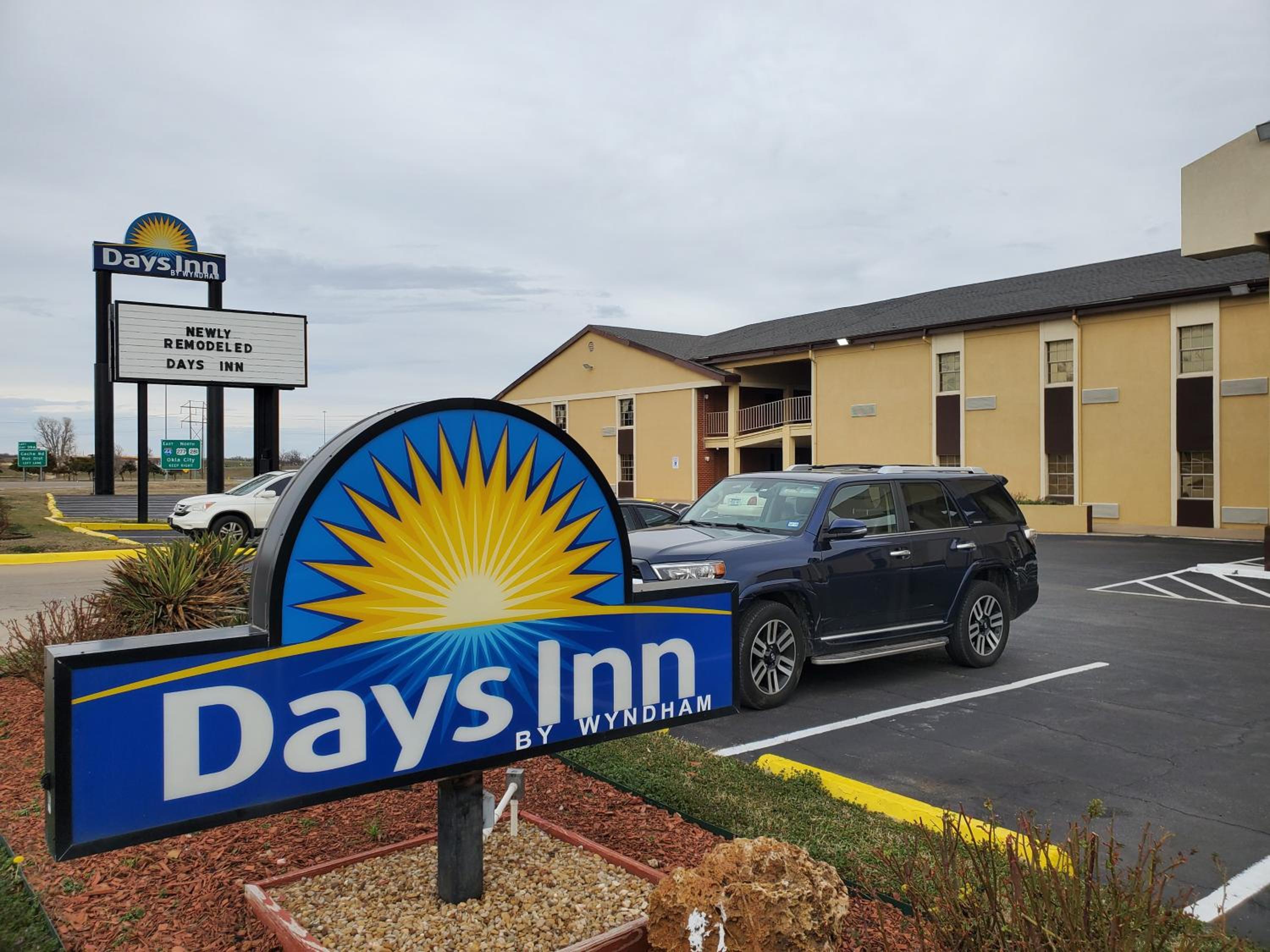 Days Inn by Wyndham Lawton view 2