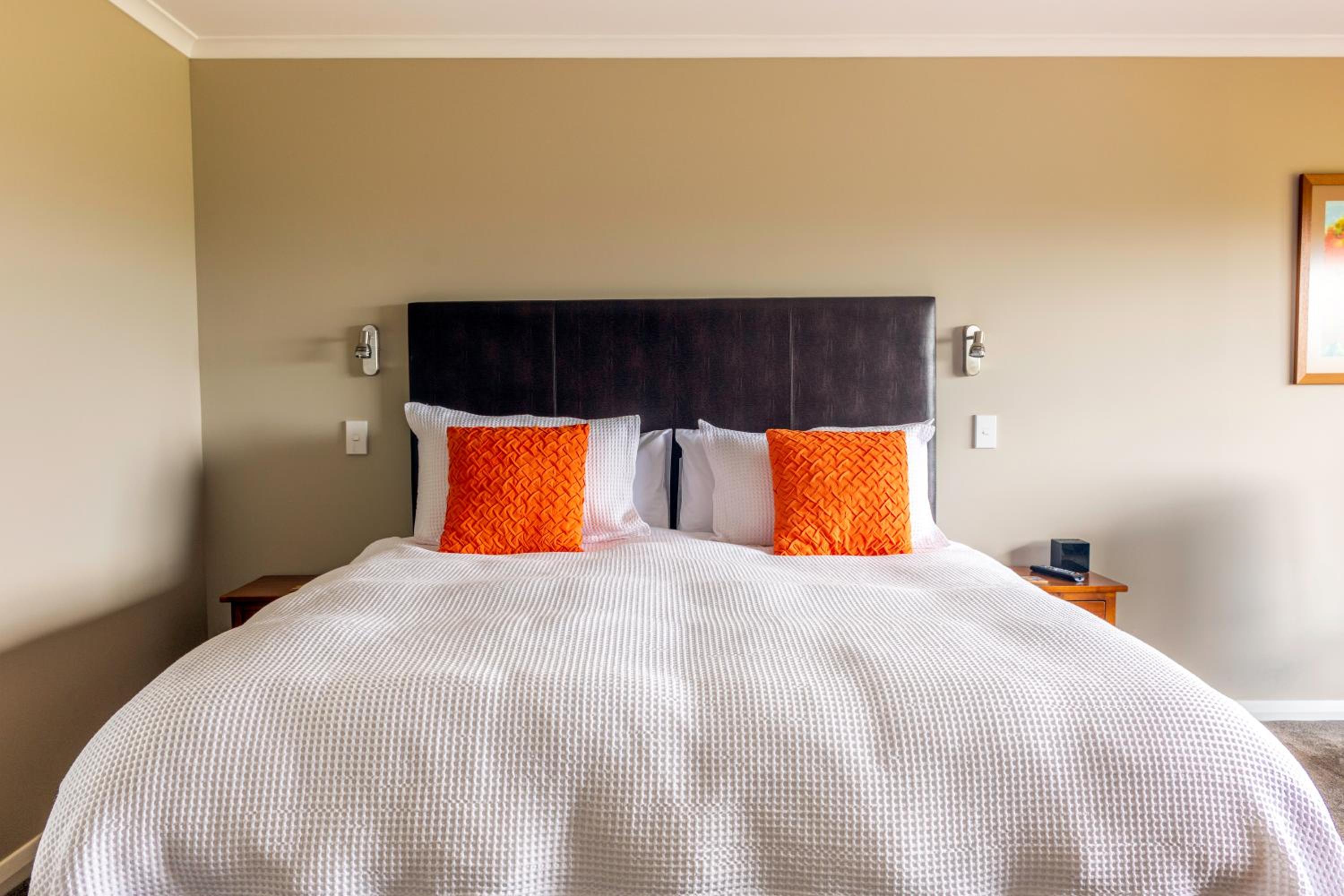 Ribbonwood Country House