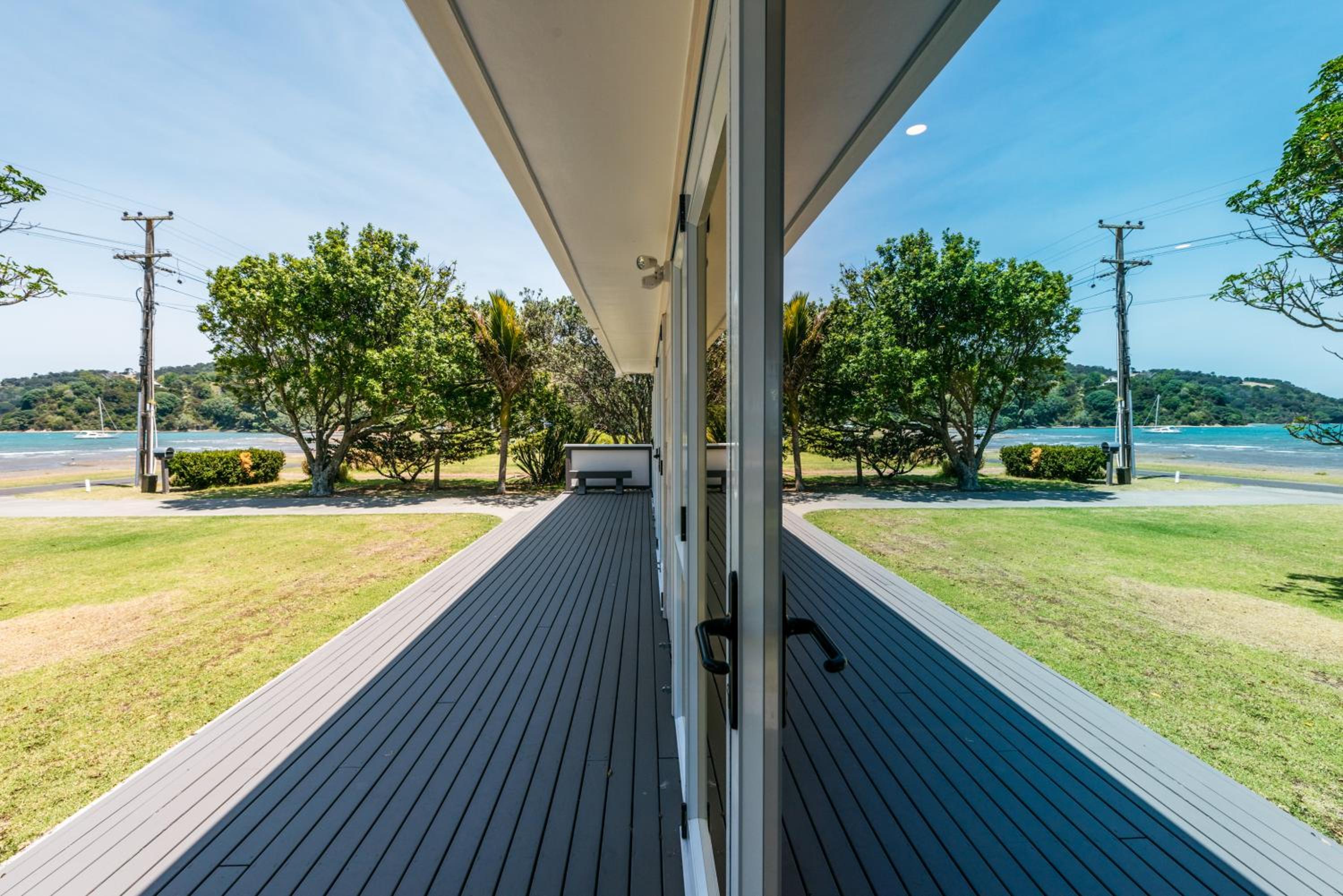 Number Six - Oneroa Holiday Home