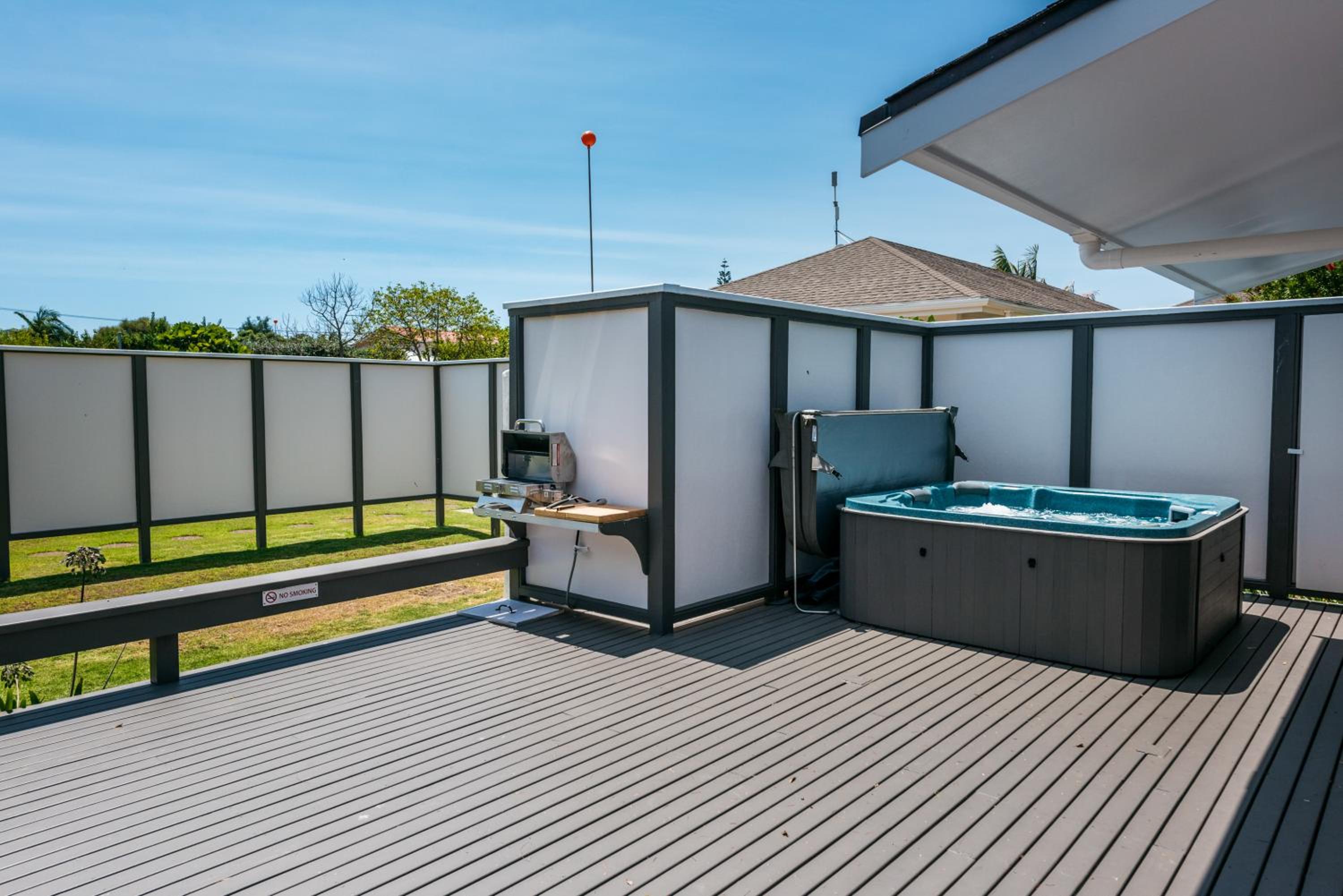 Number Six - Oneroa Holiday Home