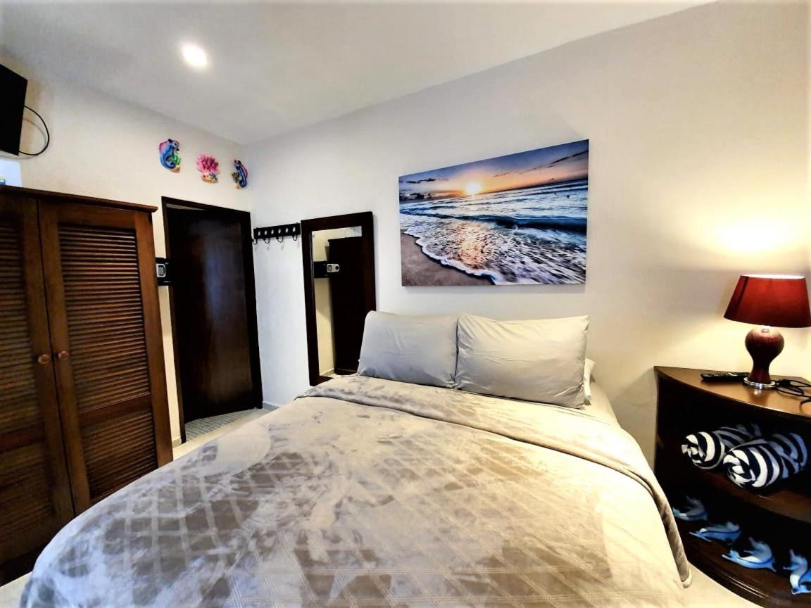 Coralito Malecon Luxury Studio view 3
