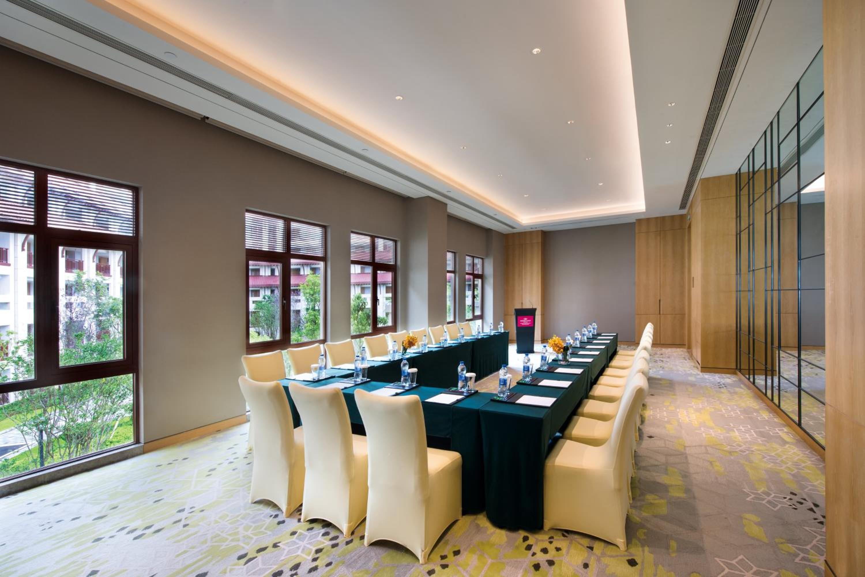 Crowne Plaza - Kunming Ancient Dian Town by IHG