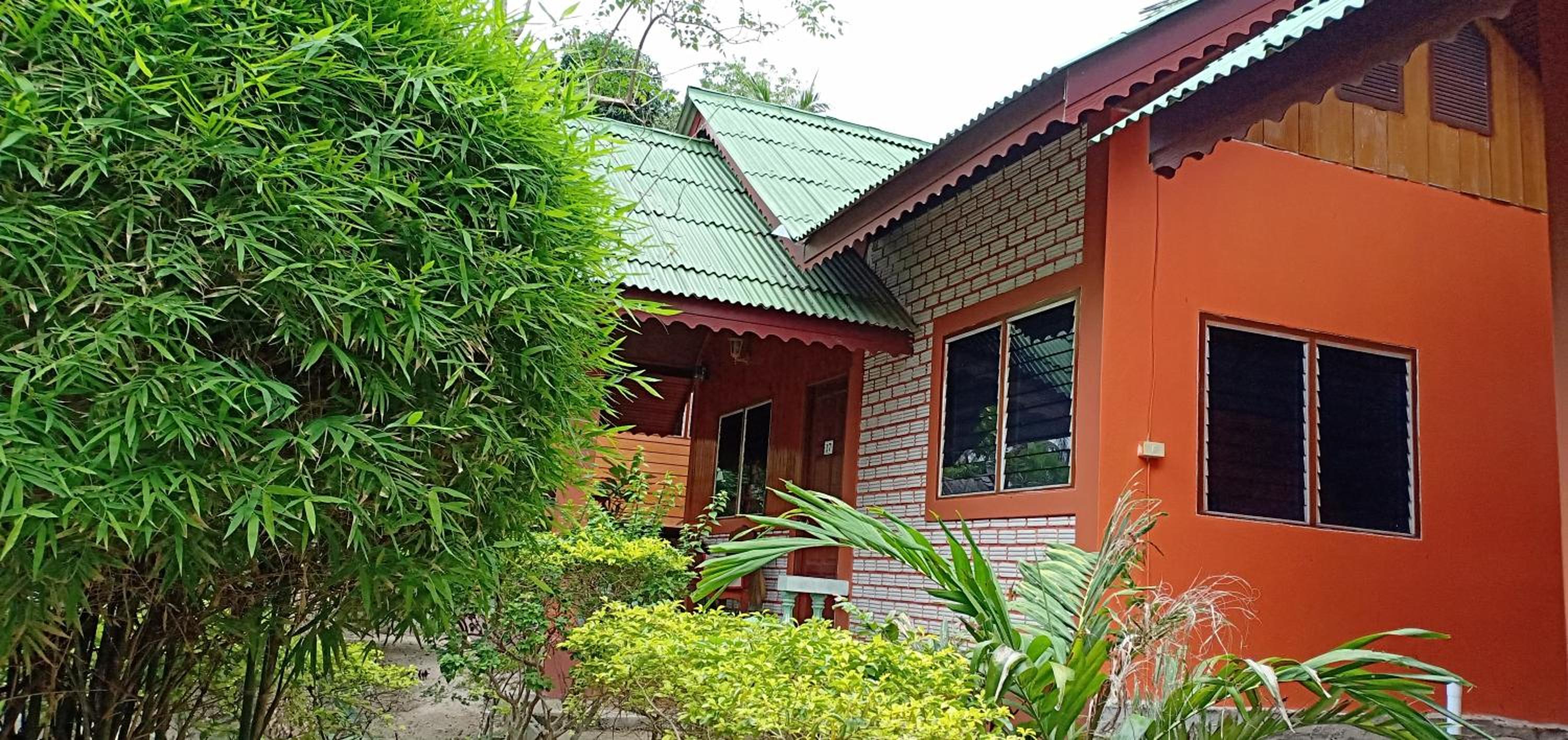 Save Bungalow Koh Tao view 5