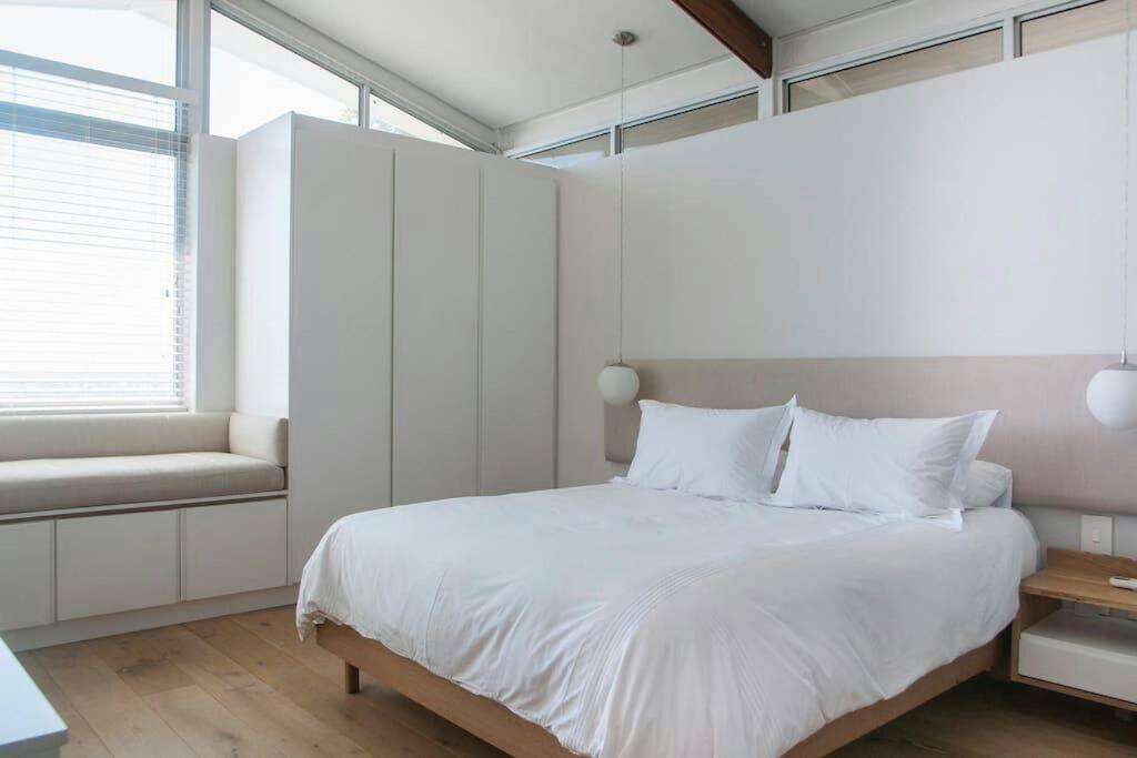 Clifton 3rd Beach house - Breathtakingly Beautiful Views!