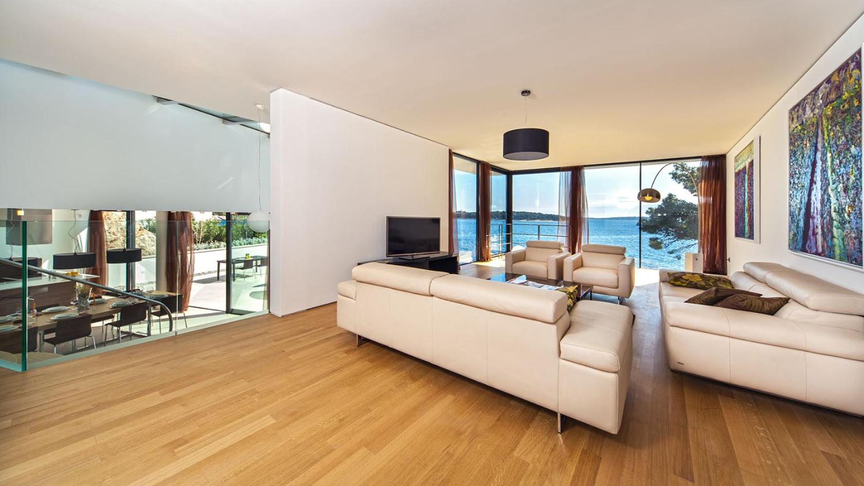 Golden Rays Luxury Villas & Apartments