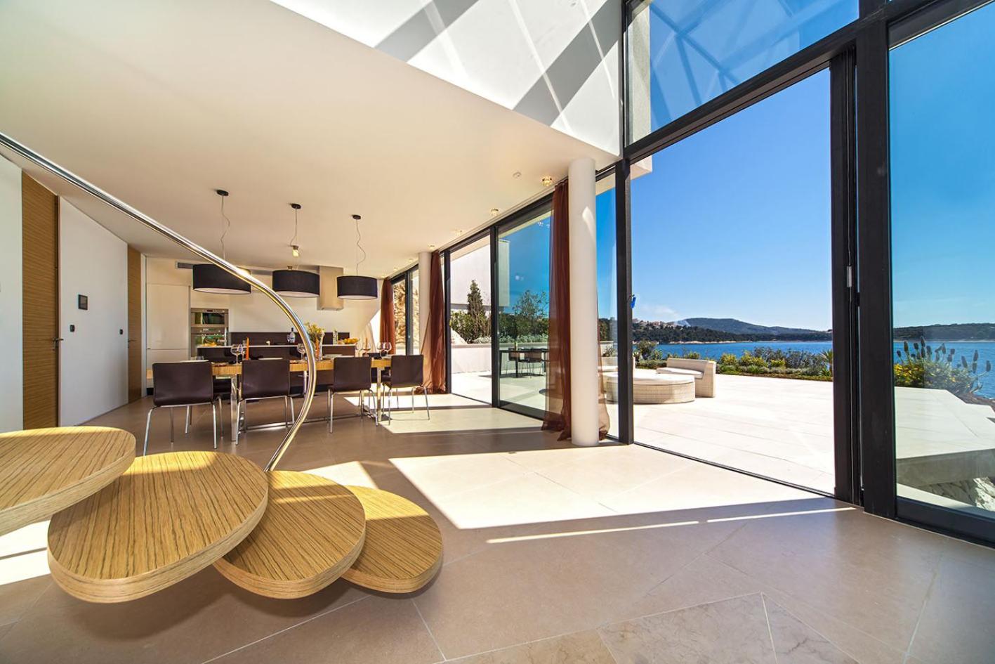 Golden Rays Luxury Villas & Apartments