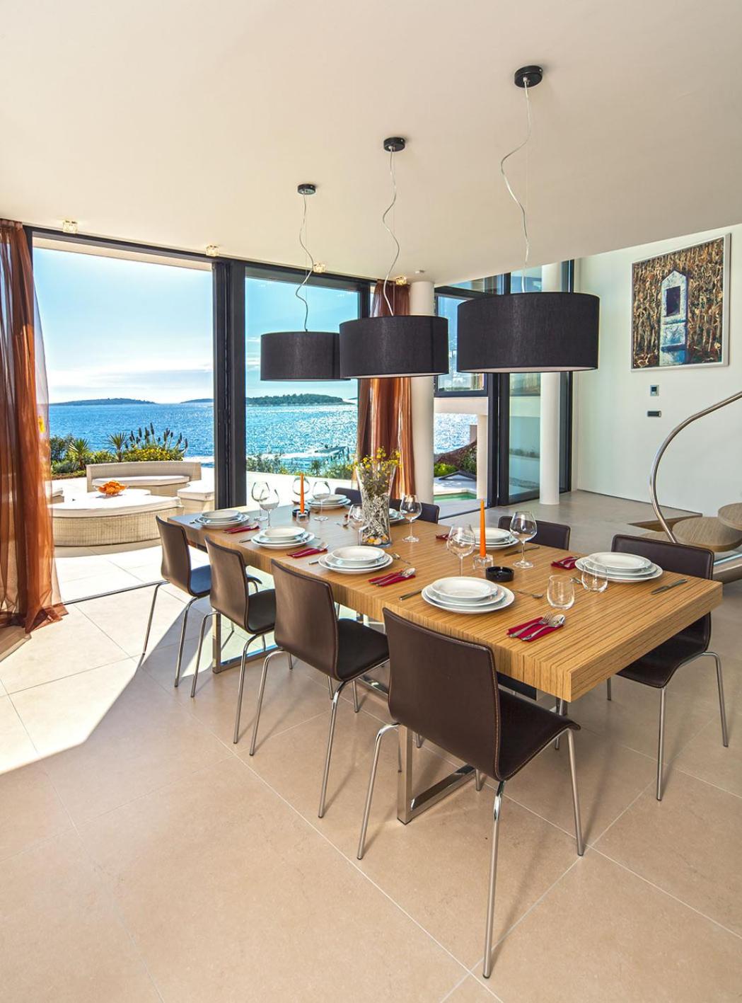Golden Rays Luxury Villas & Apartments