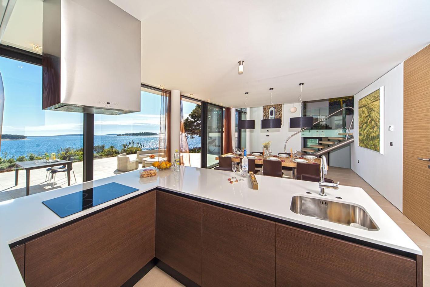 Golden Rays Luxury Villas & Apartments