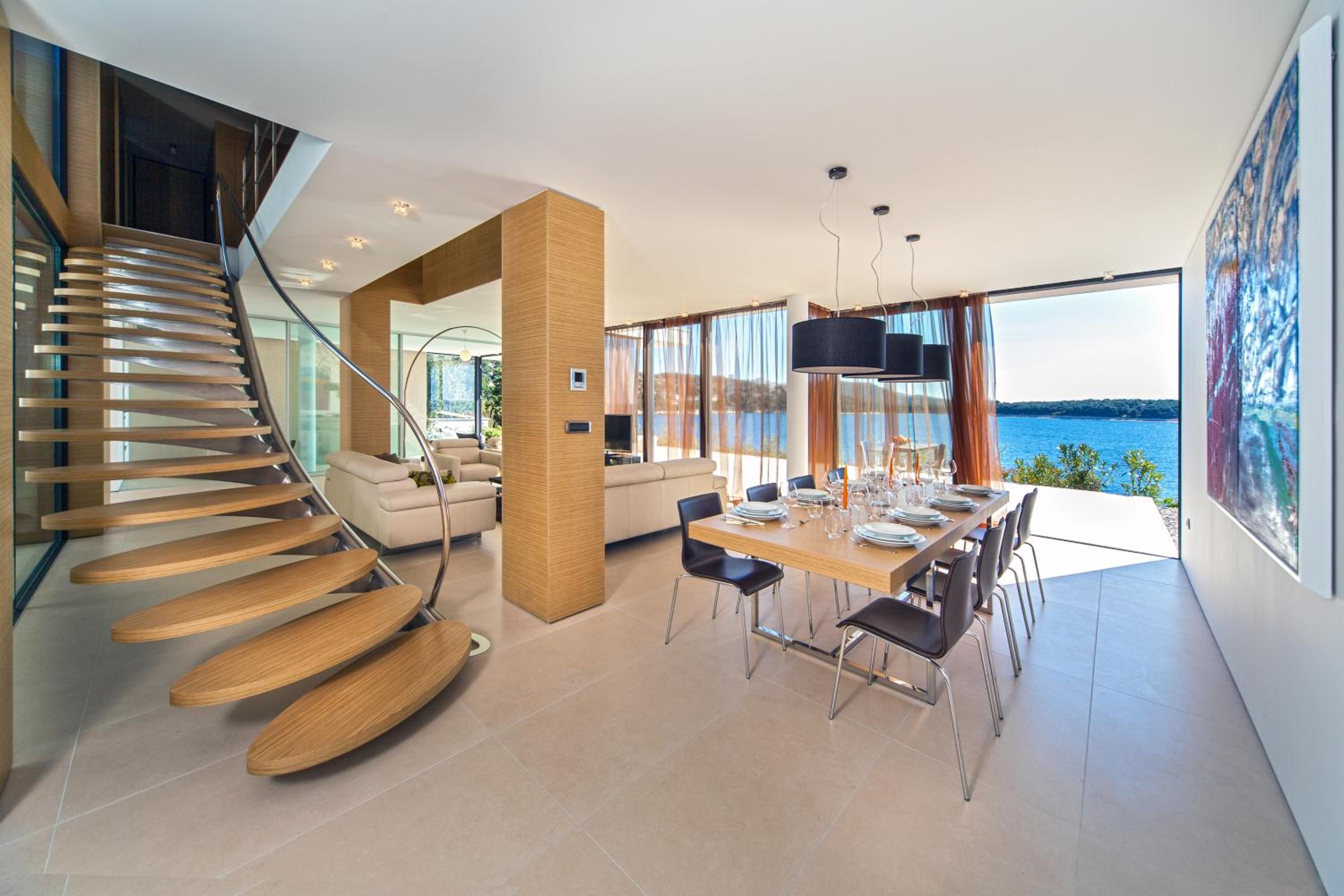 Golden Rays Luxury Villas & Apartments