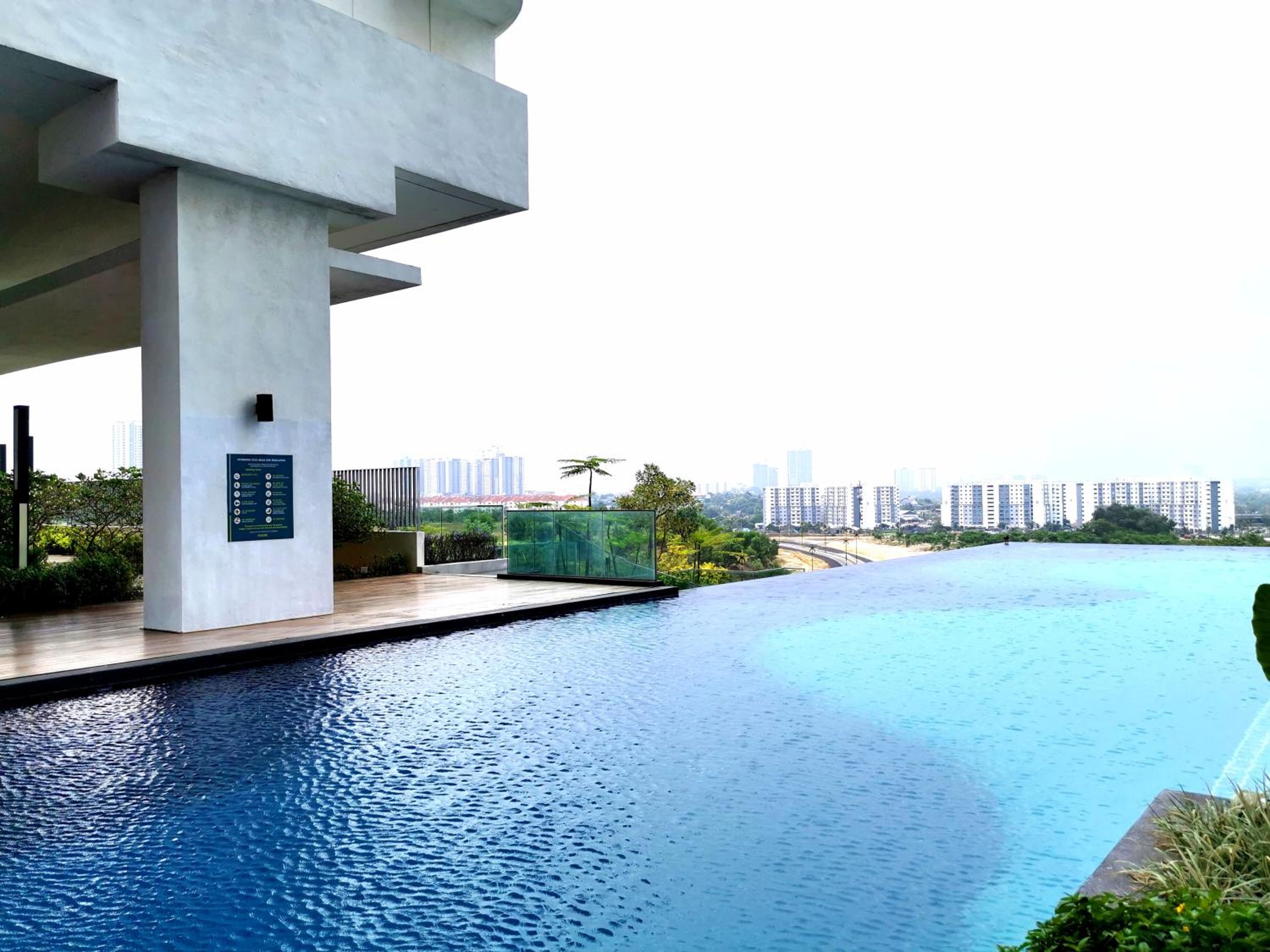 Mid Valley Southkey Mosaic Cozy Suite at Johor Bahru