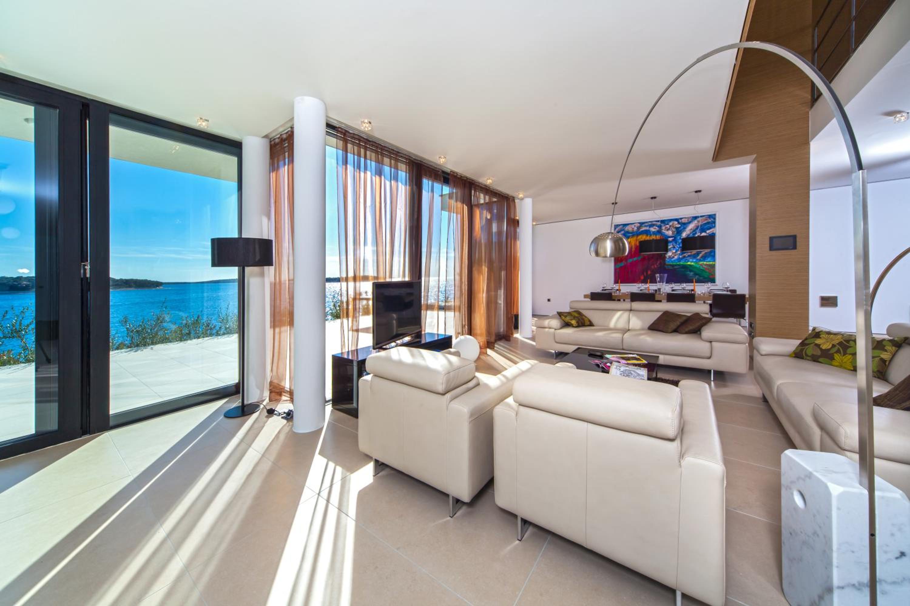 Golden Rays Luxury Villas & Apartments