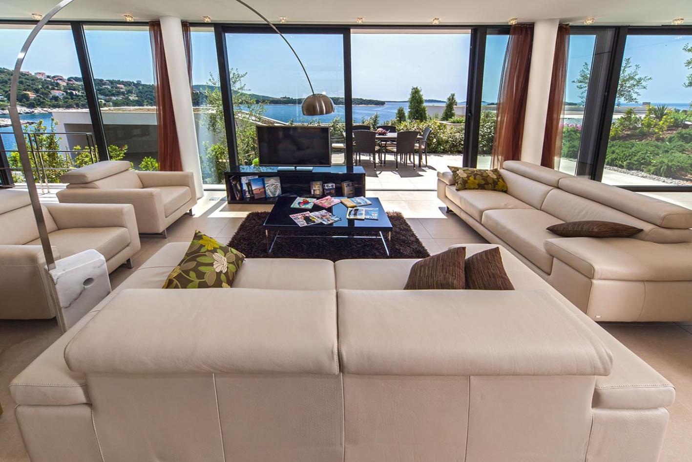 Golden Rays Luxury Villas & Apartments