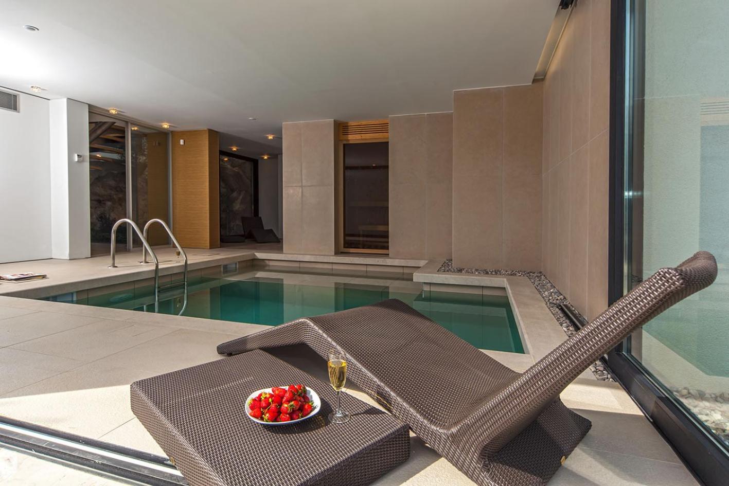 Golden Rays Luxury Villas & Apartments